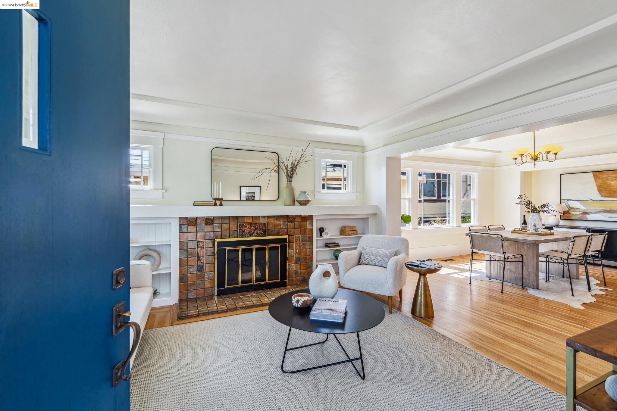 1207 High Street