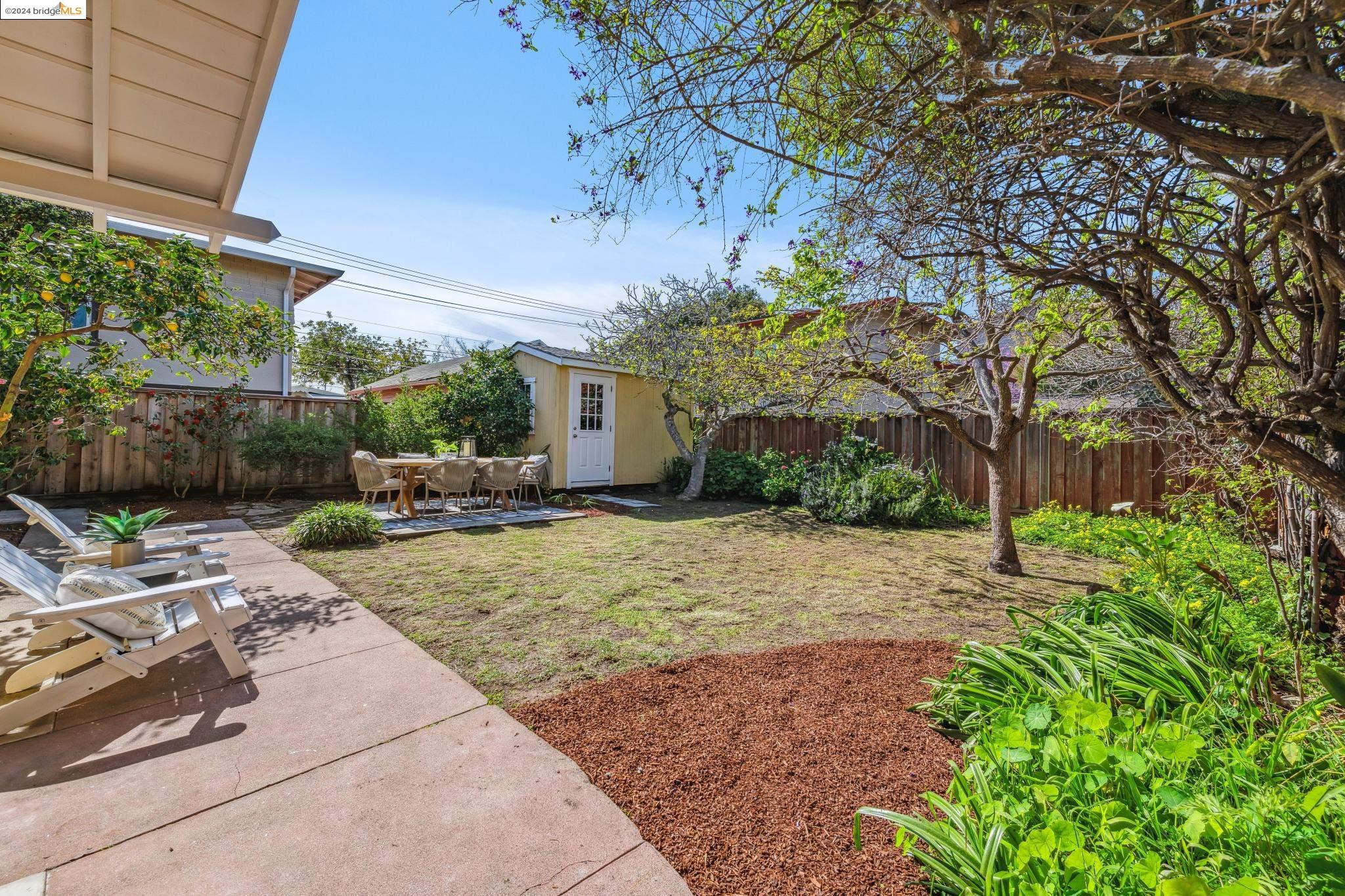 1207 High Street