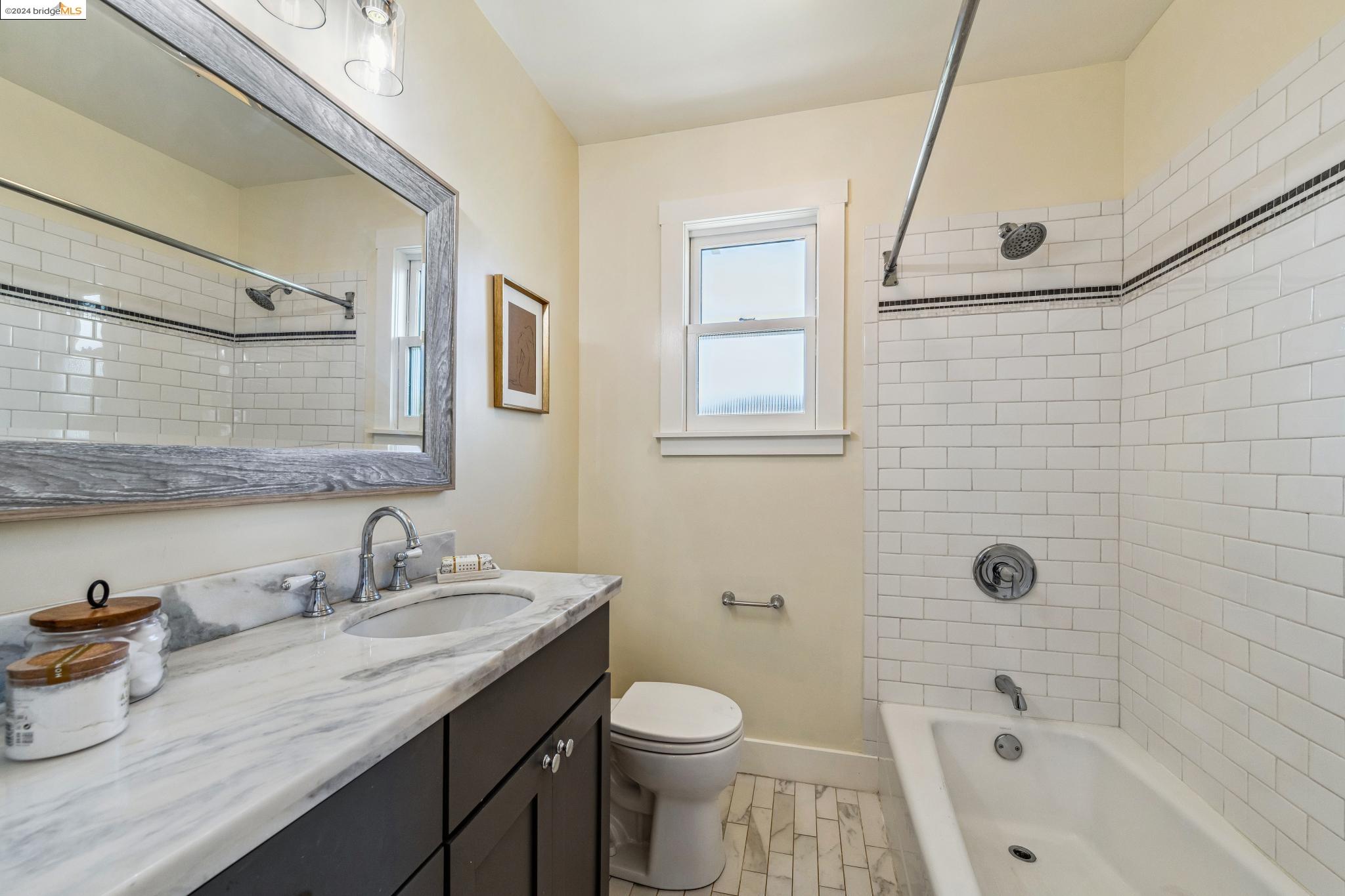1207 High Street