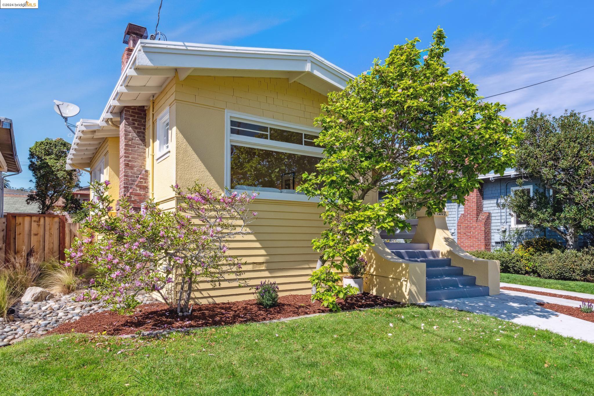 1207 High Street