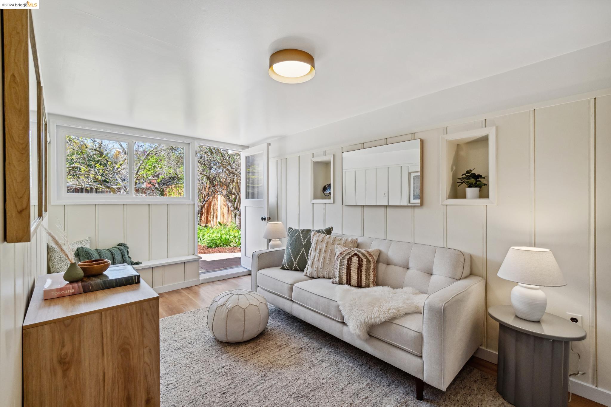 1207 High Street