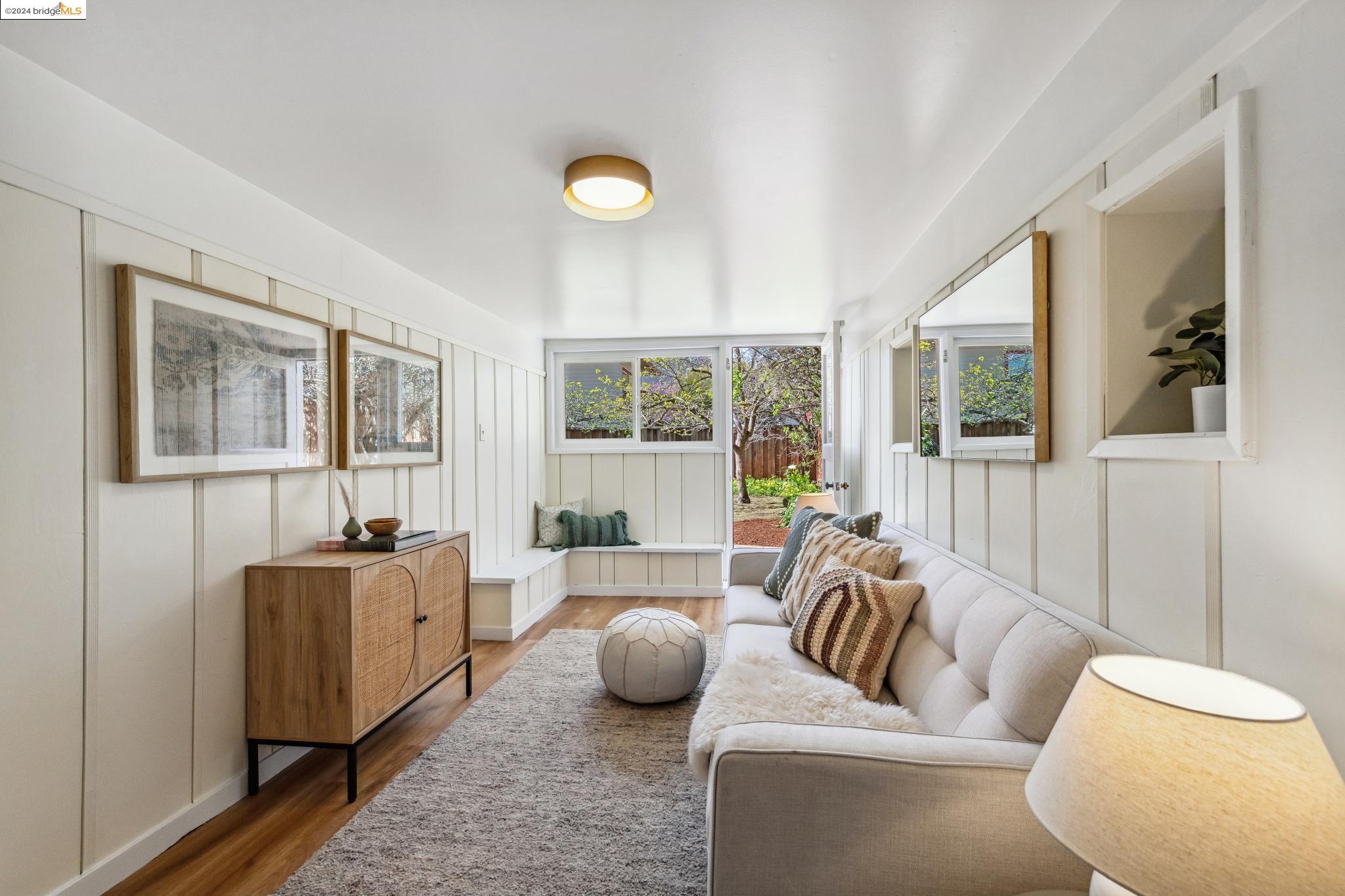 1207 High Street
