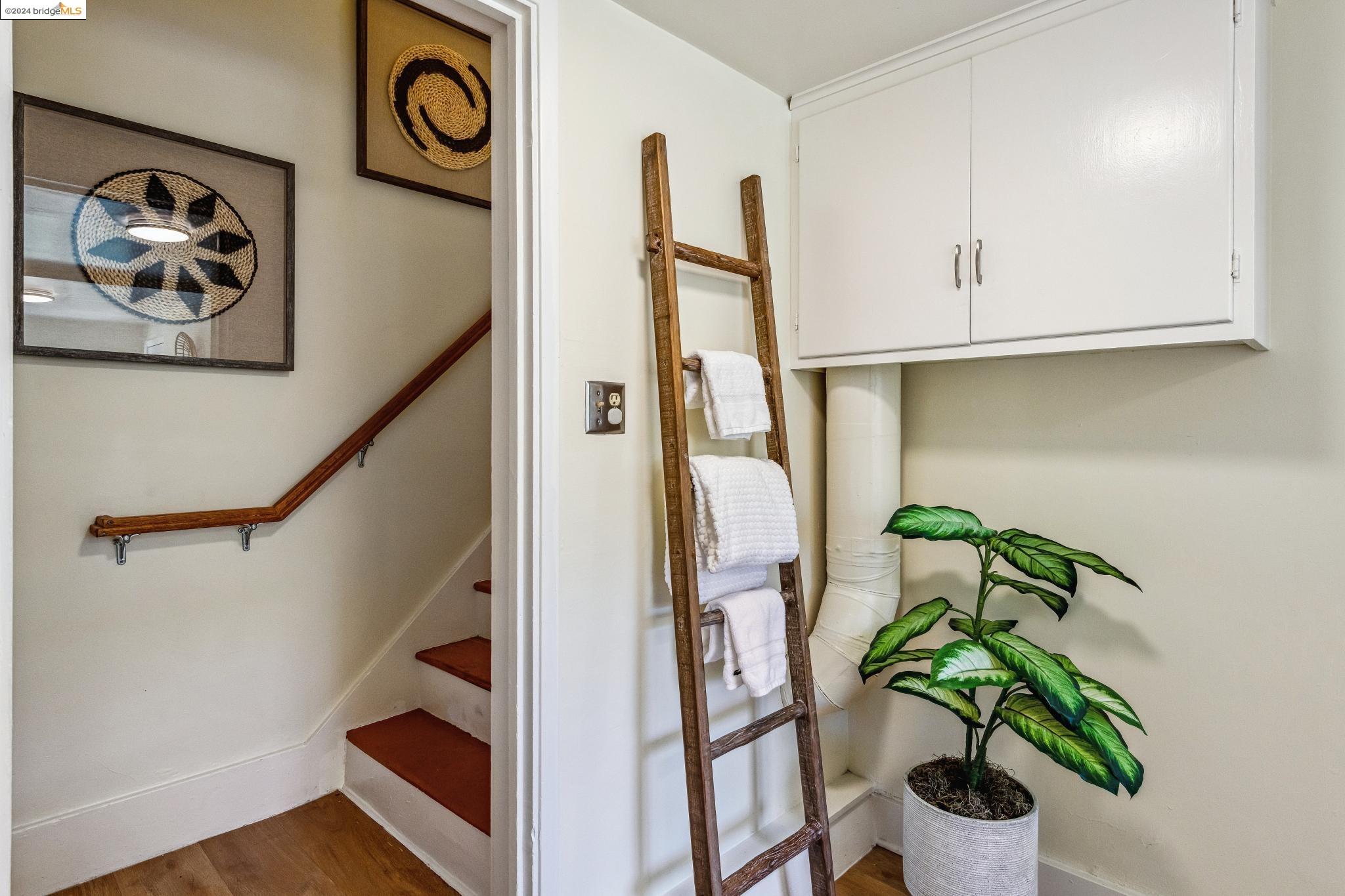 1207 High Street