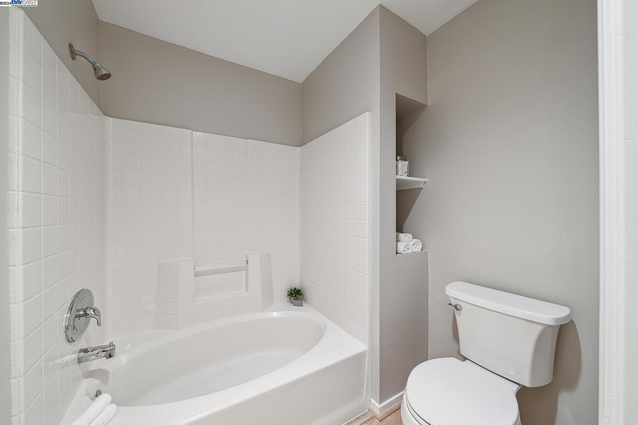 240 Caldecott Lane # 210