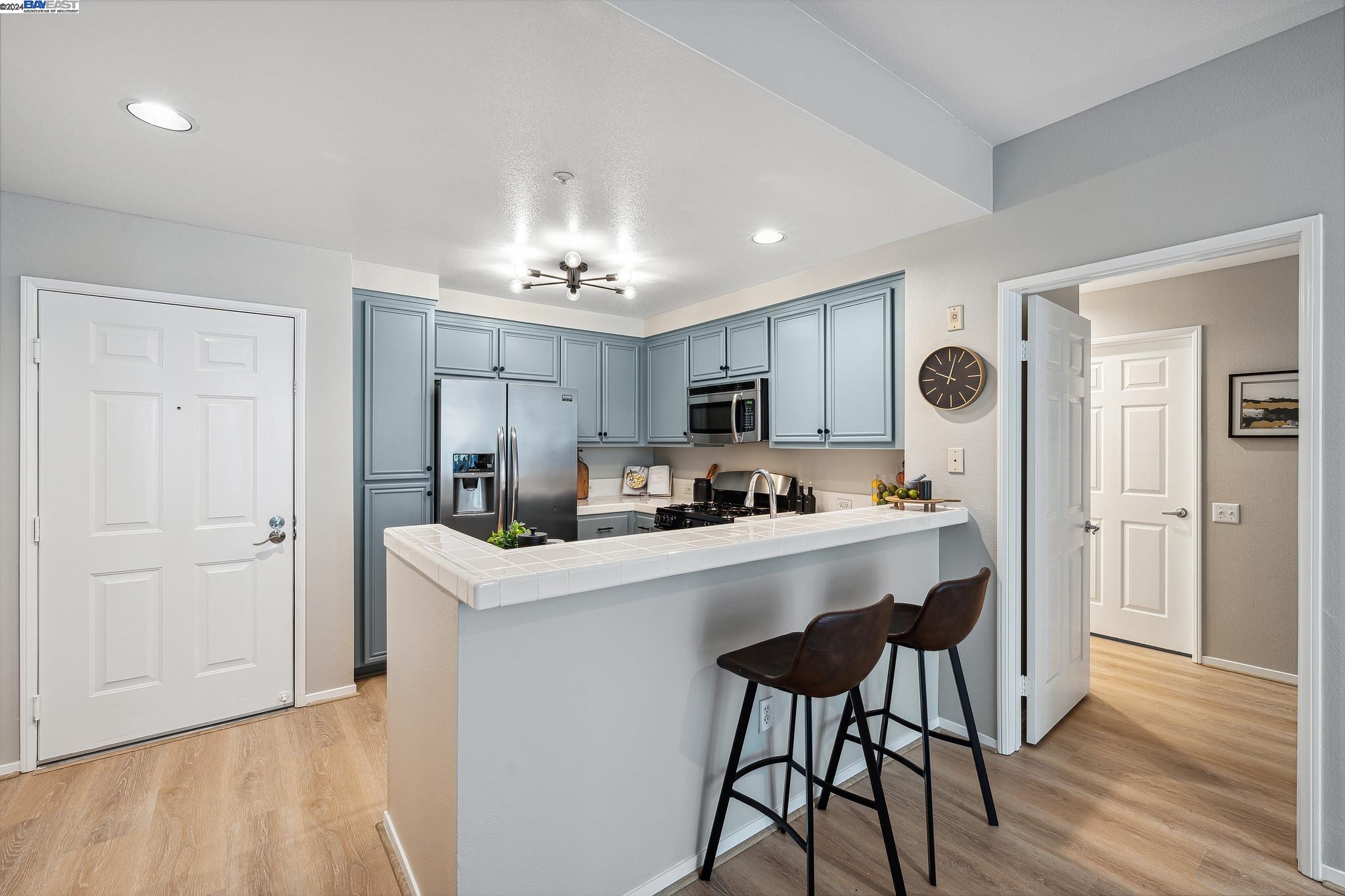 240 Caldecott Lane # 210