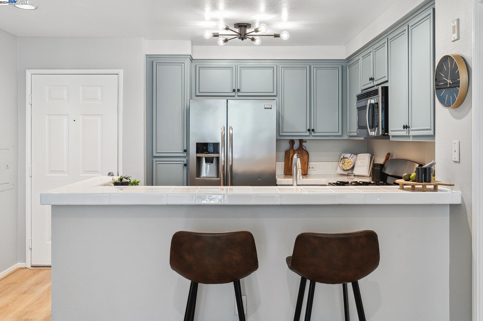 240 Caldecott Lane # 210