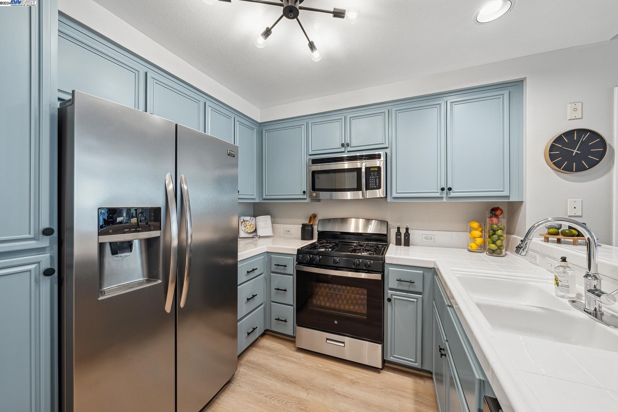 240 Caldecott Lane # 210