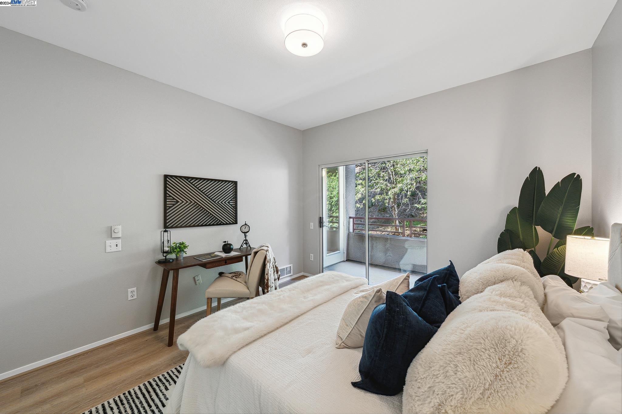 240 Caldecott Lane # 210