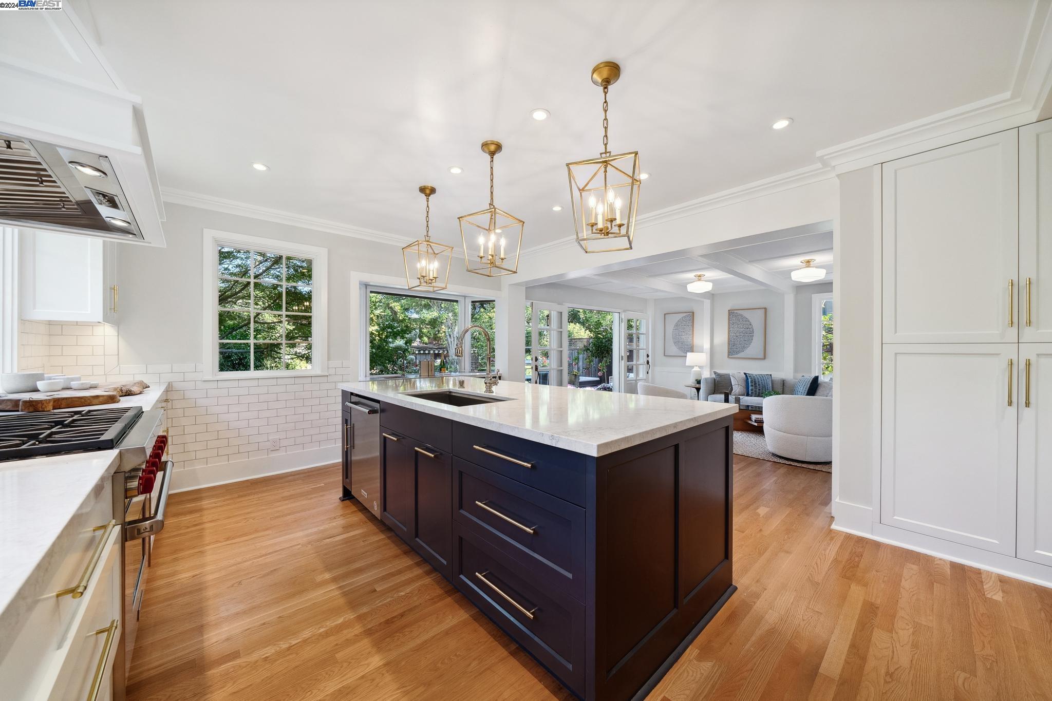 1232 Saint Charles St