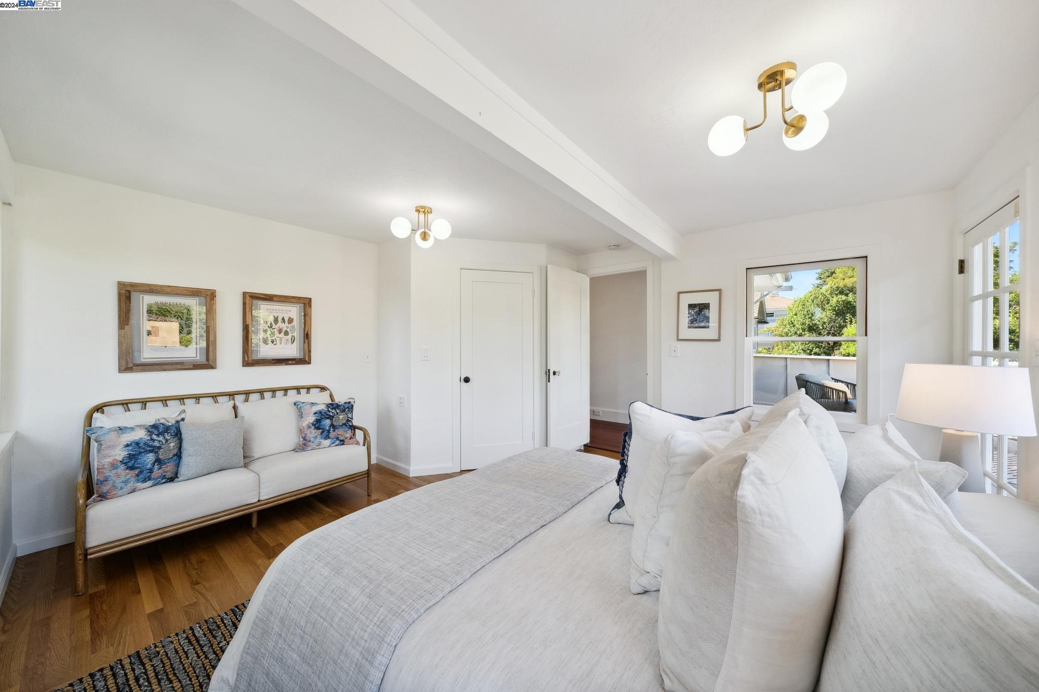 1232 Saint Charles St