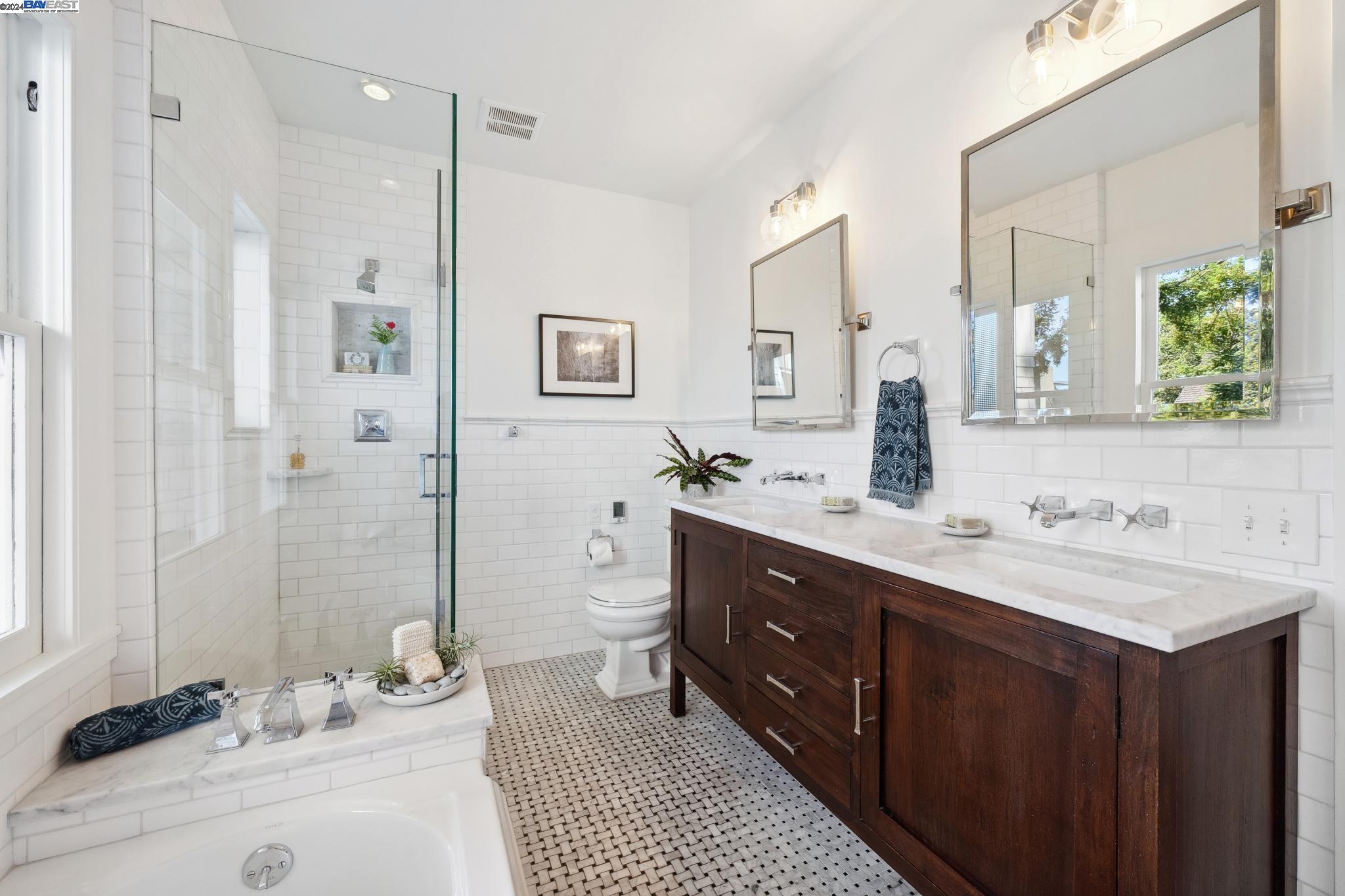 1232 Saint Charles St