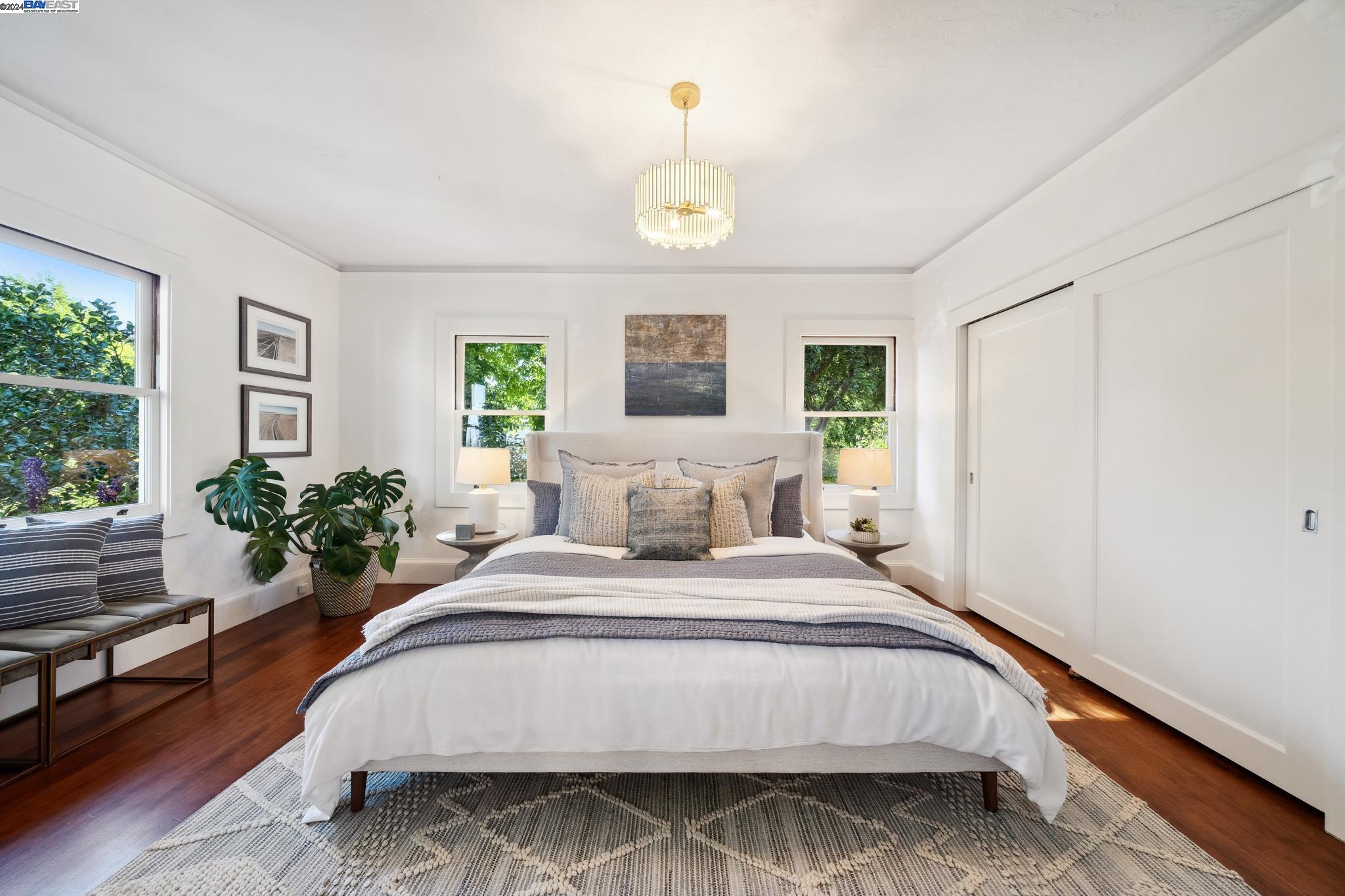 1232 Saint Charles St