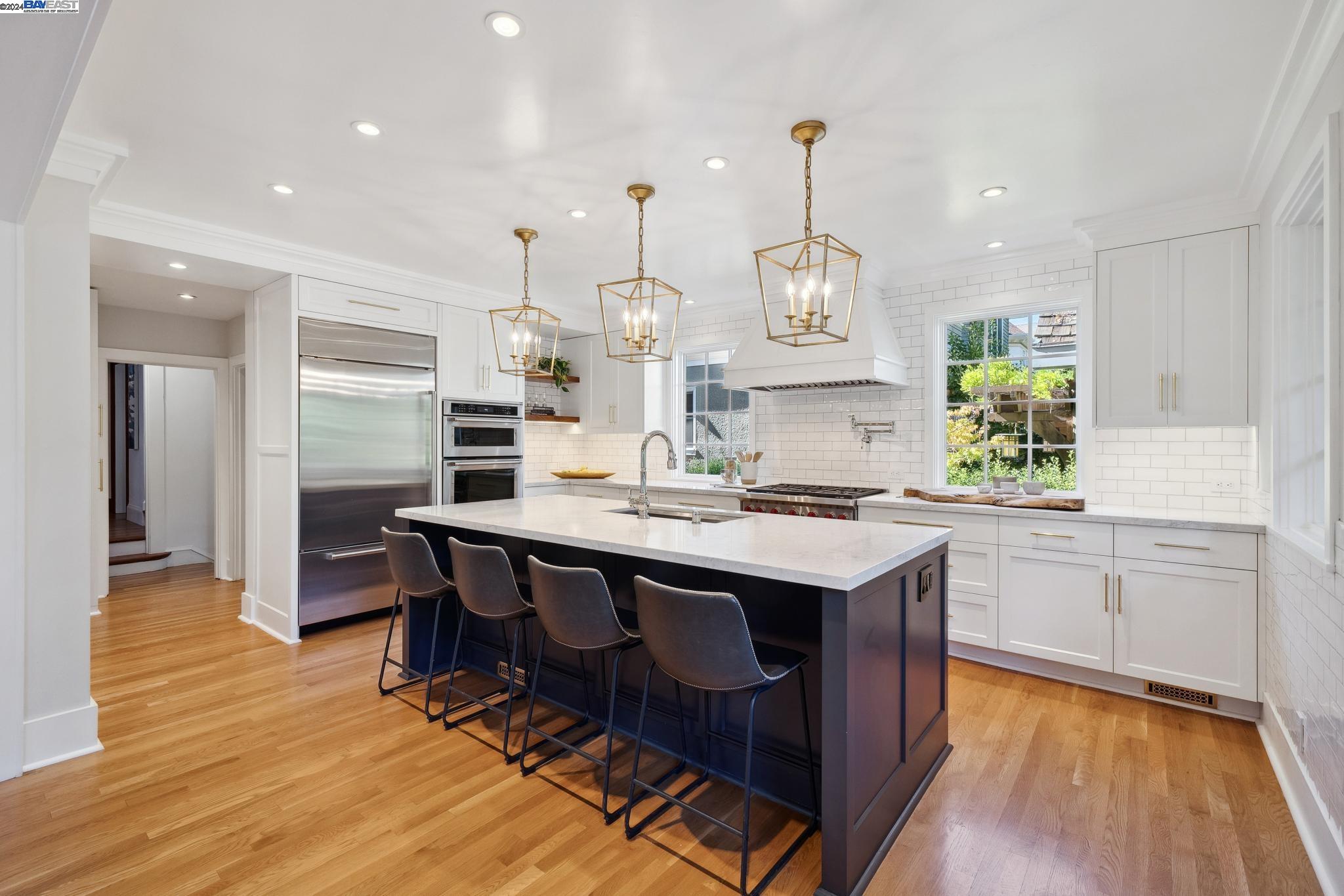 1232 Saint Charles St