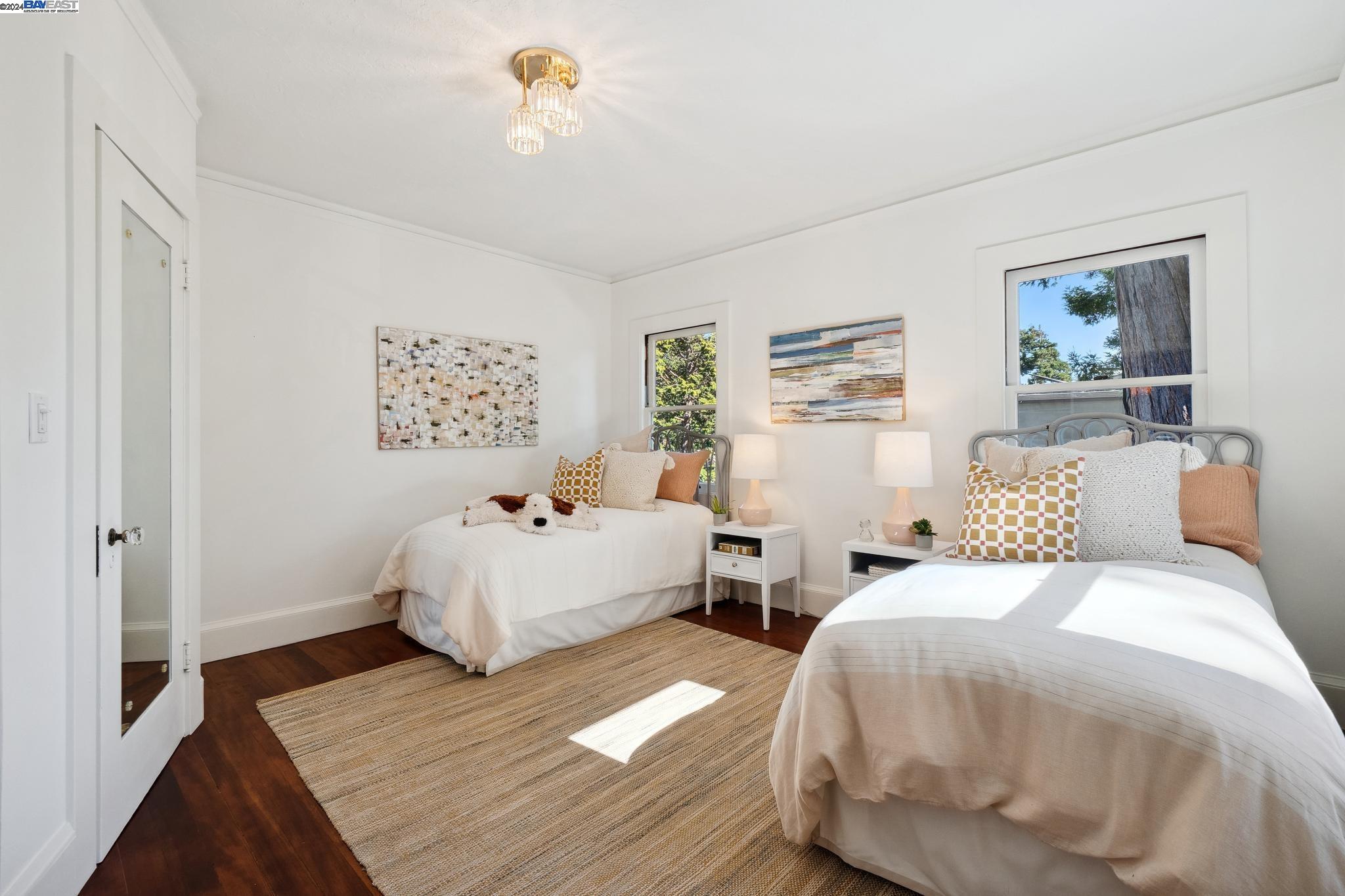 1232 Saint Charles St