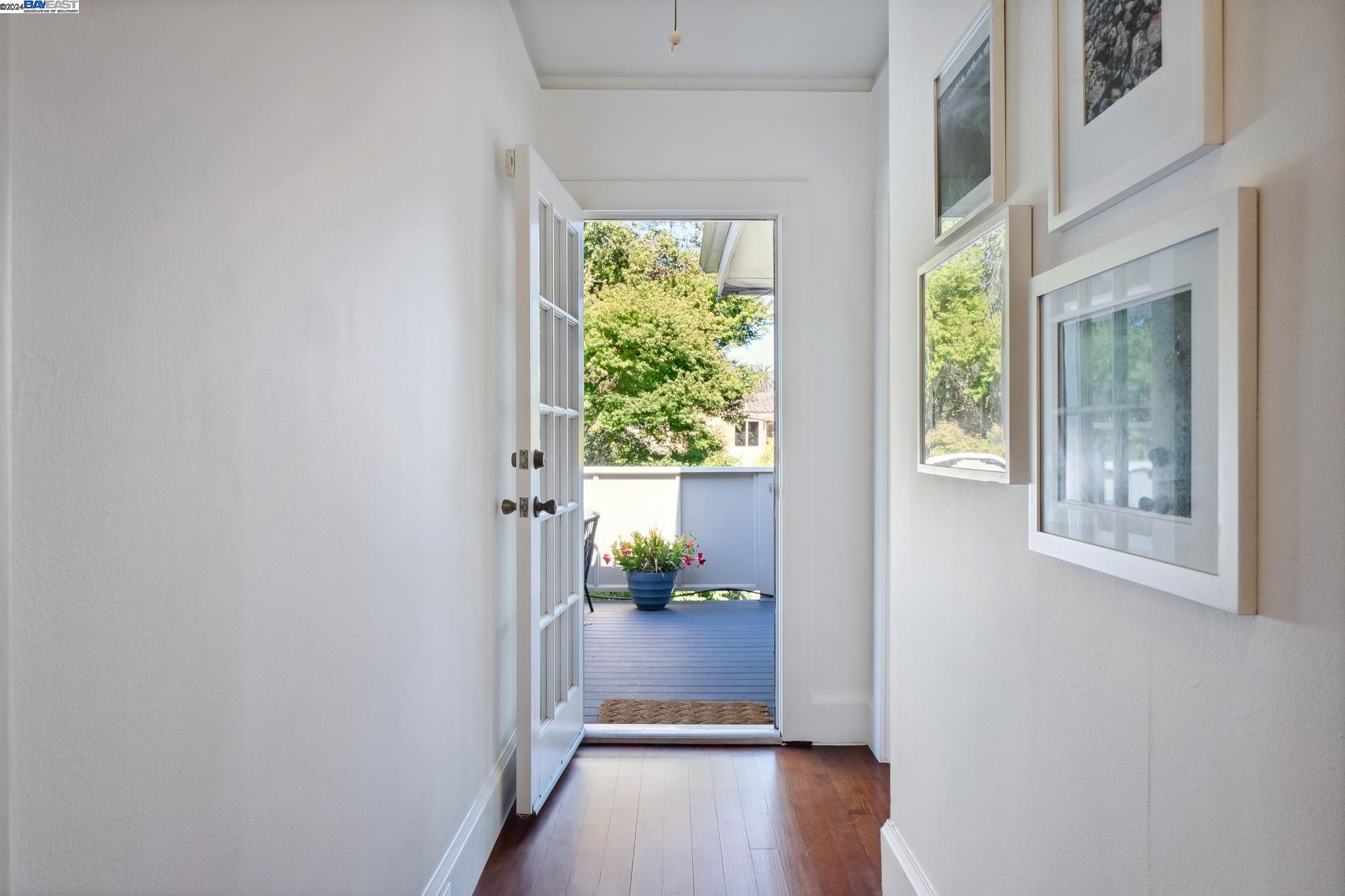 1232 Saint Charles St