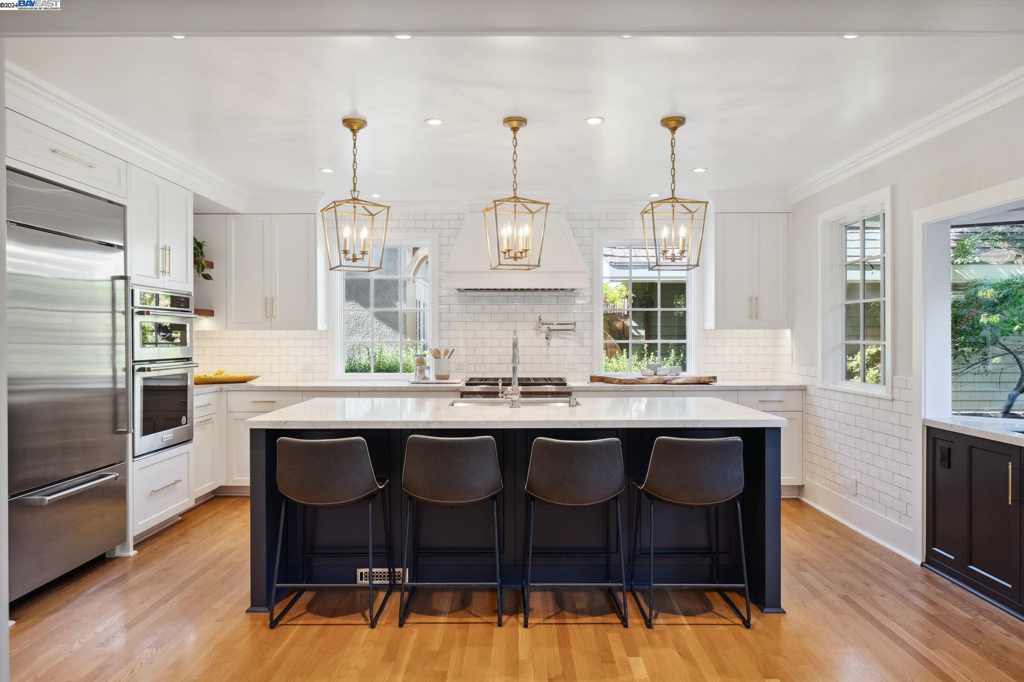 1232 Saint Charles St