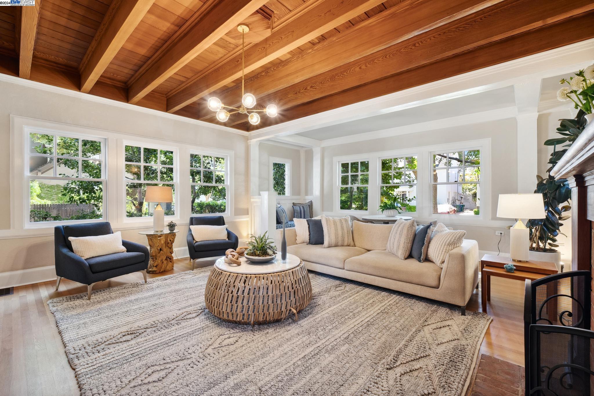 1232 Saint Charles St