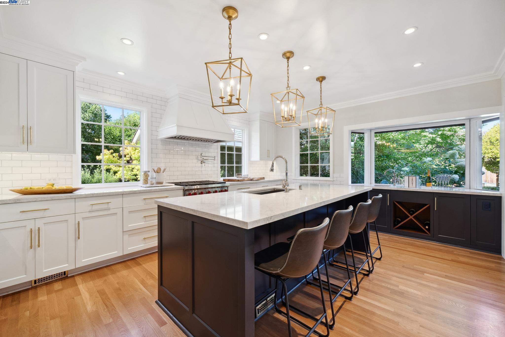 1232 Saint Charles St