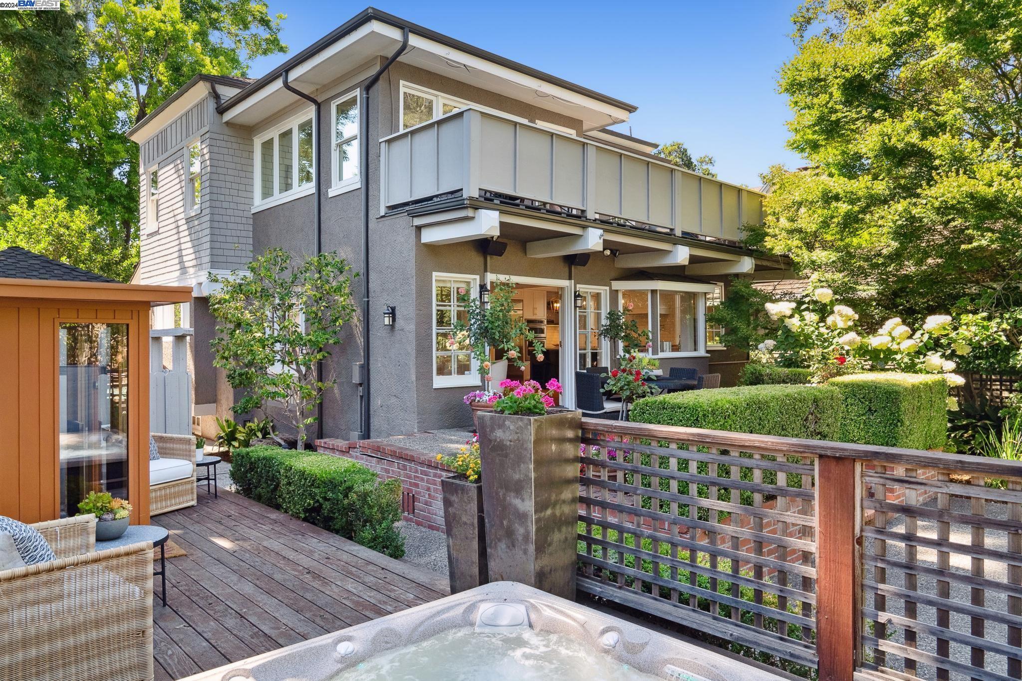 1232 Saint Charles St