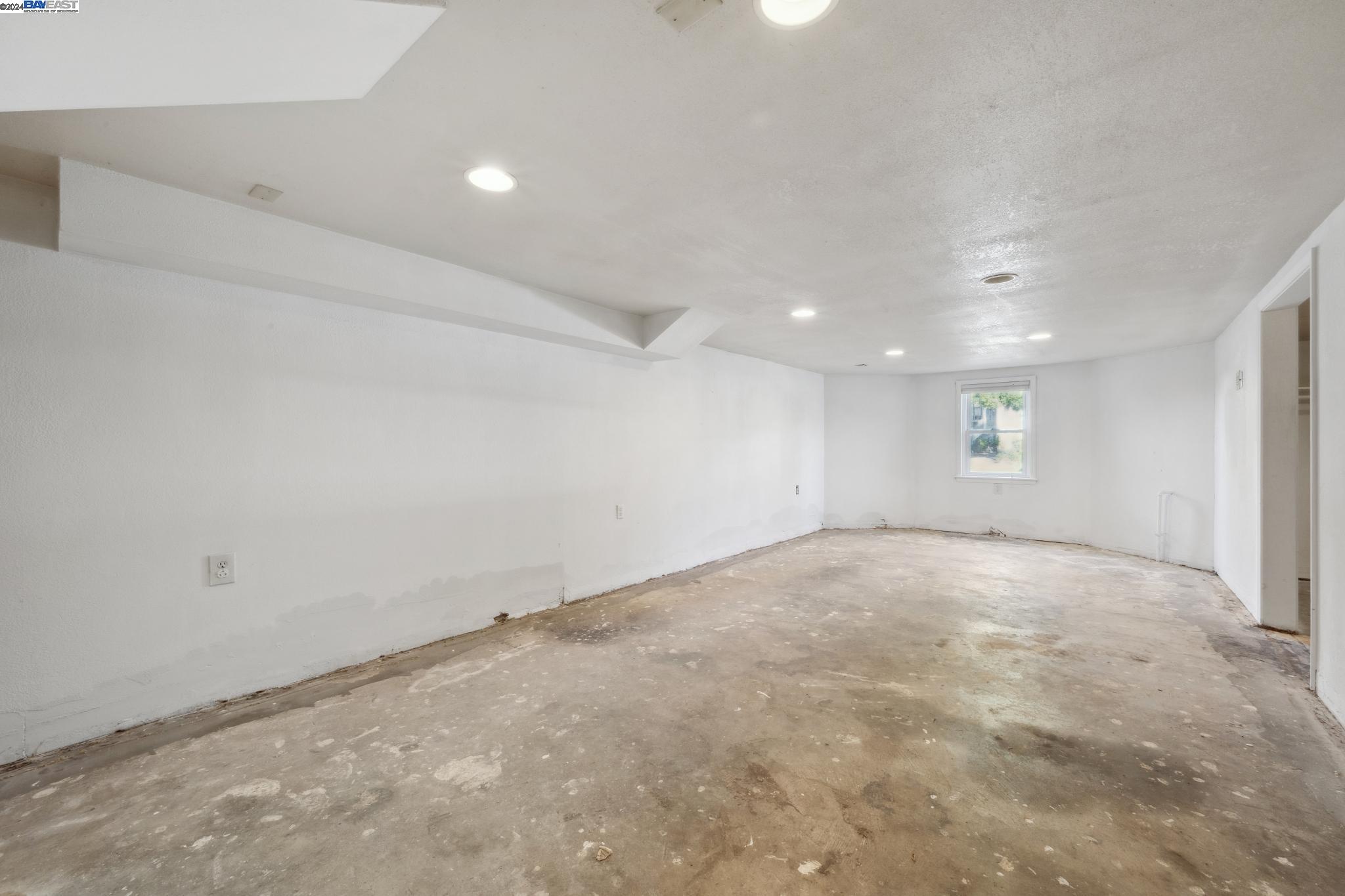 2064 San Antonio Ave