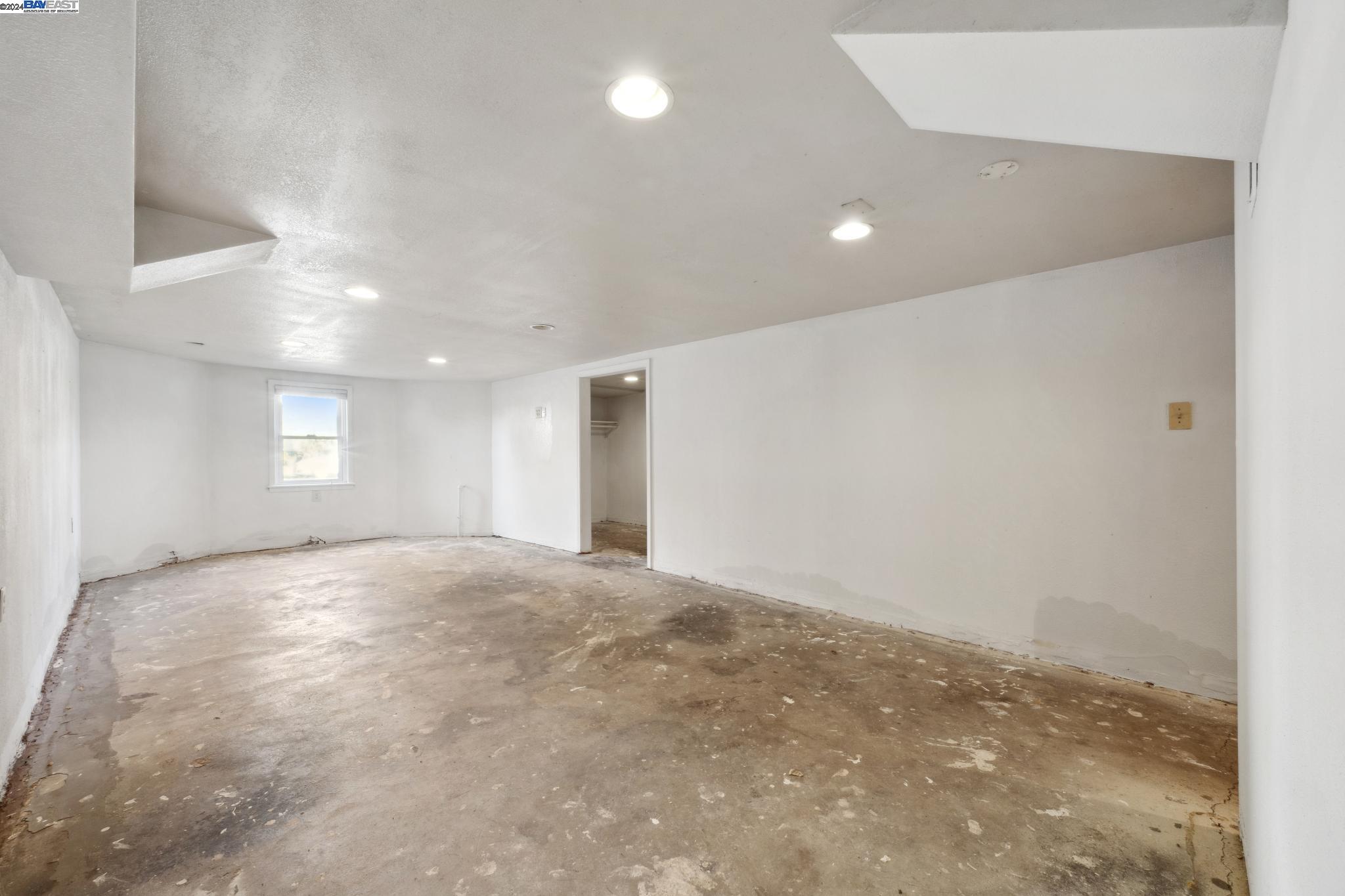 2064 San Antonio Ave