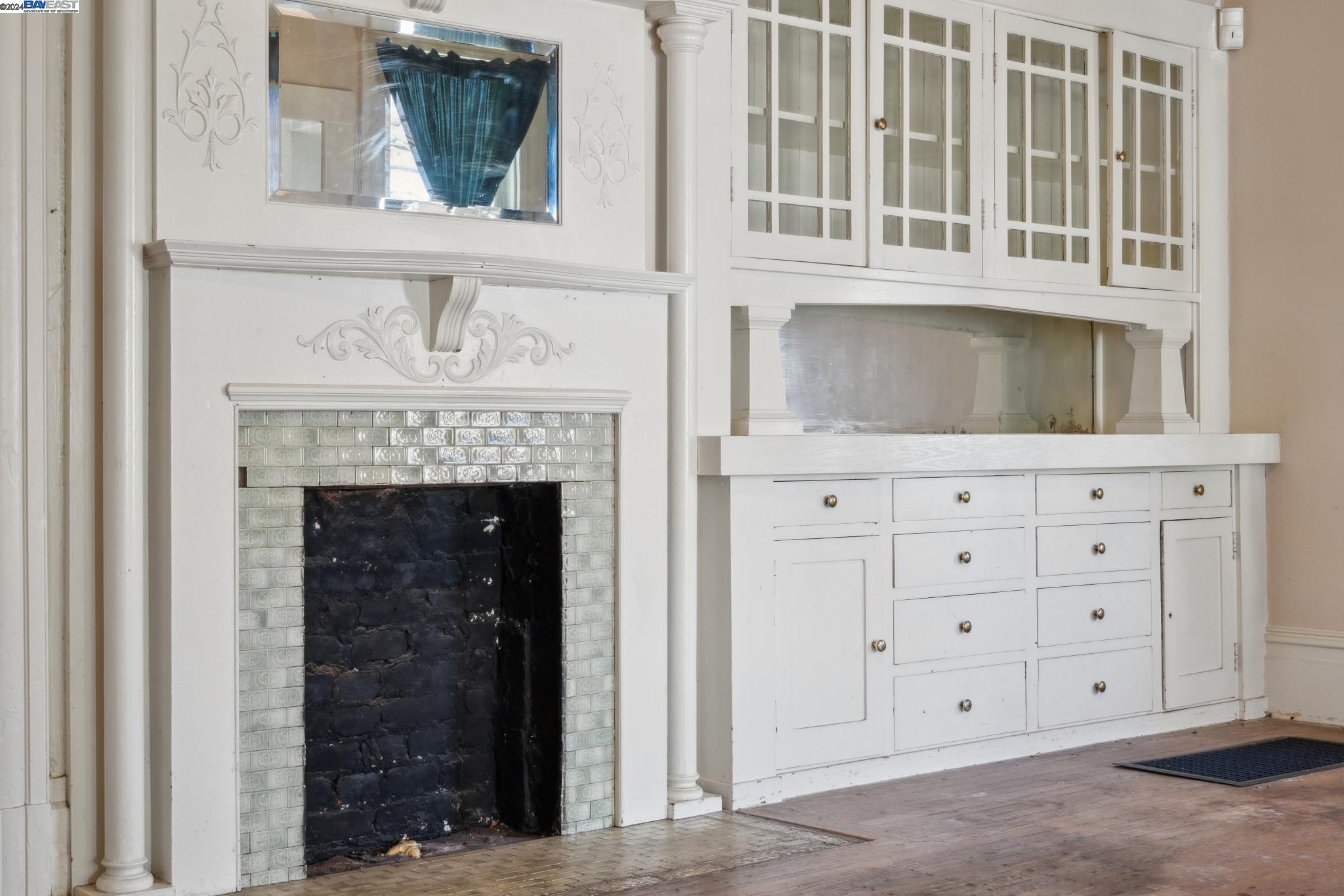 2064 San Antonio Ave