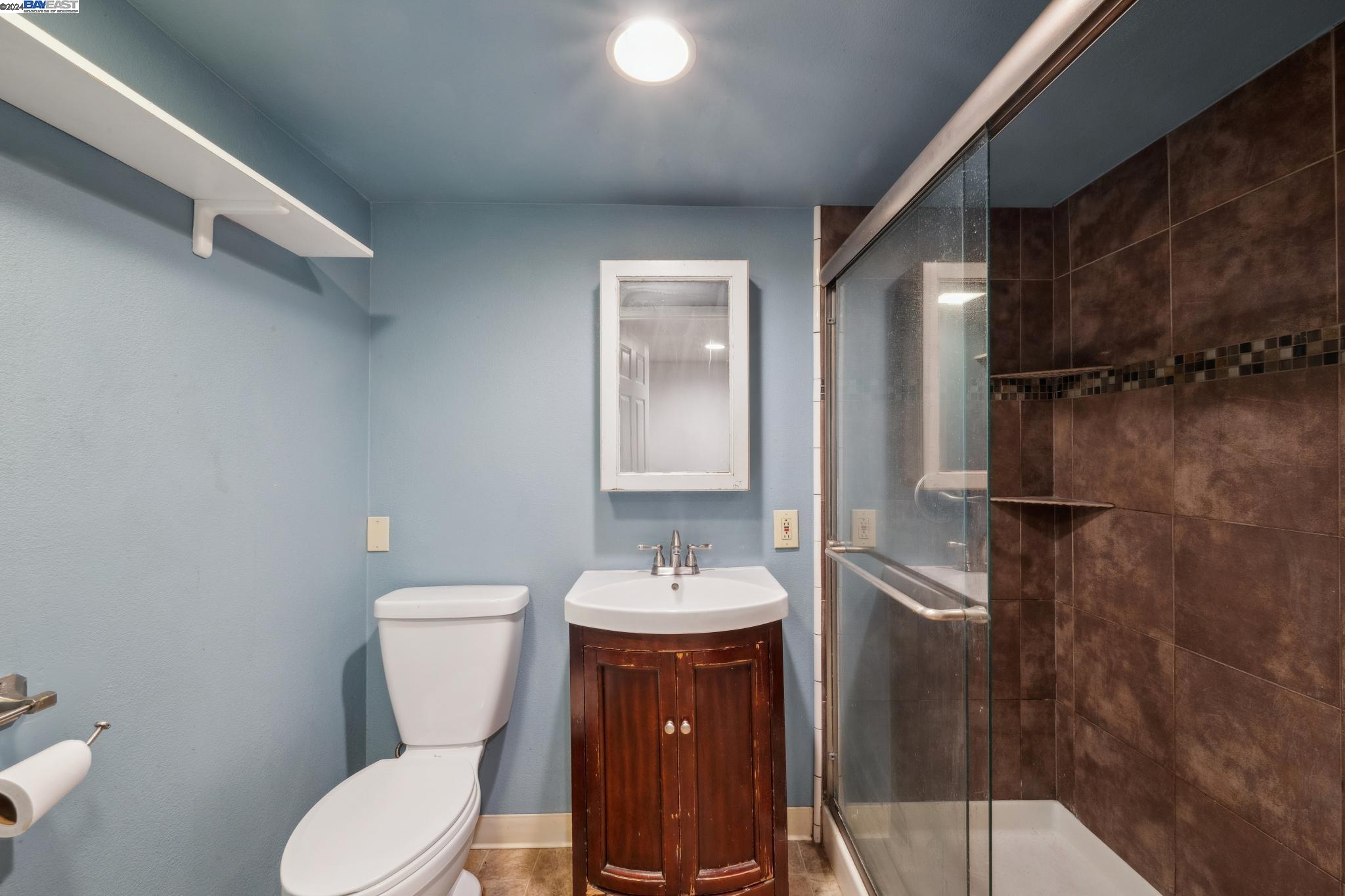 2064 San Antonio Ave