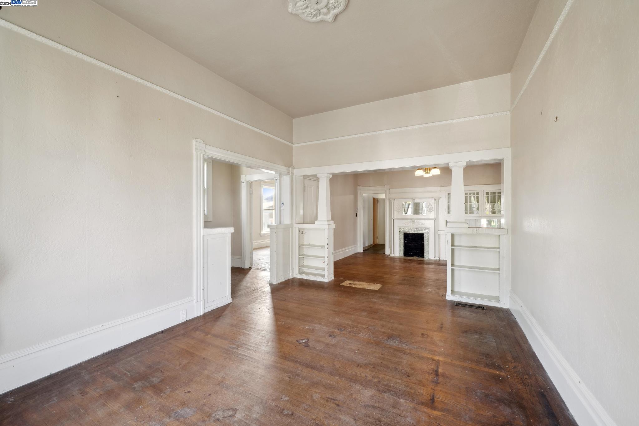 2064 San Antonio Ave