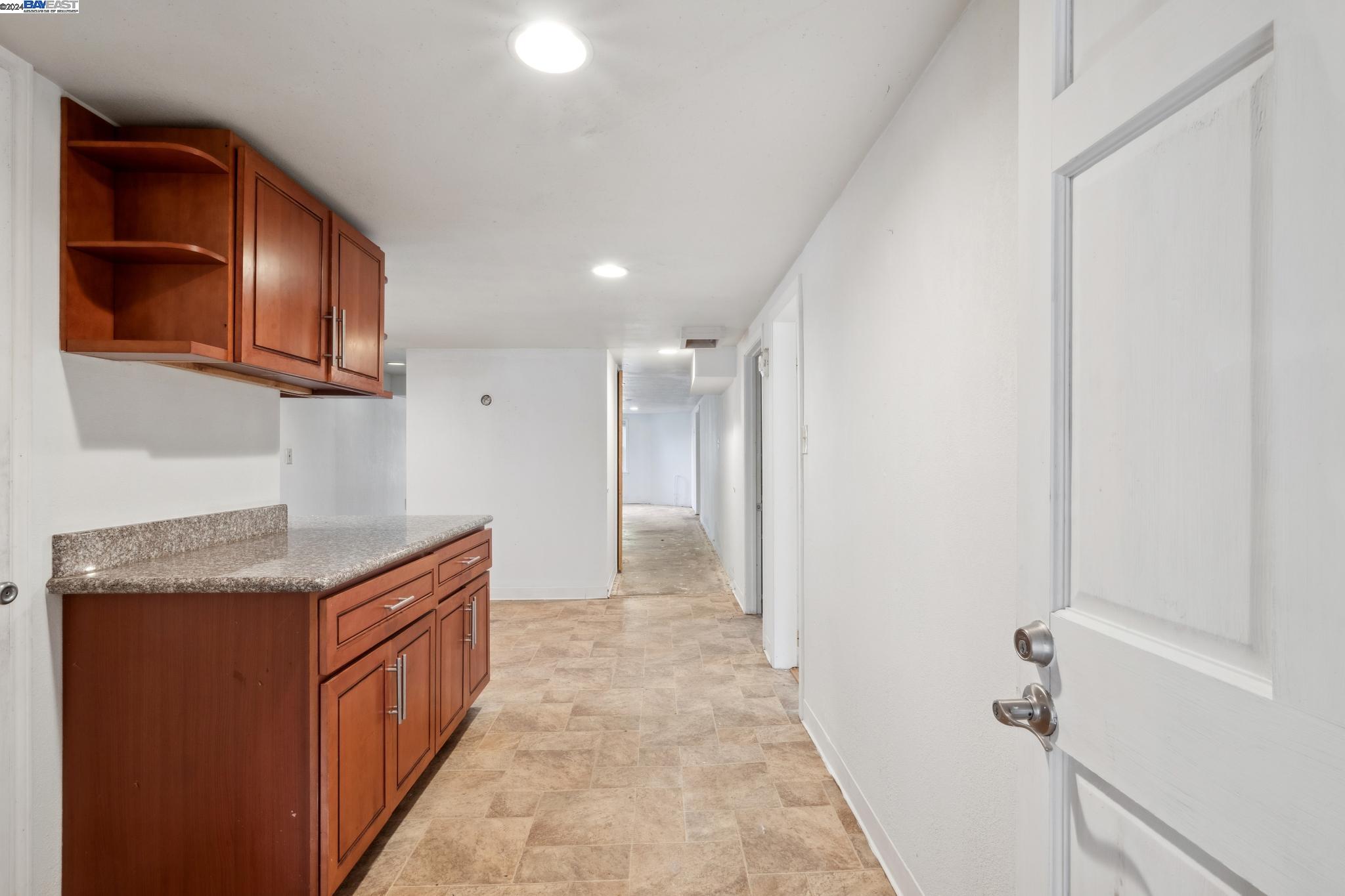 2064 San Antonio Ave