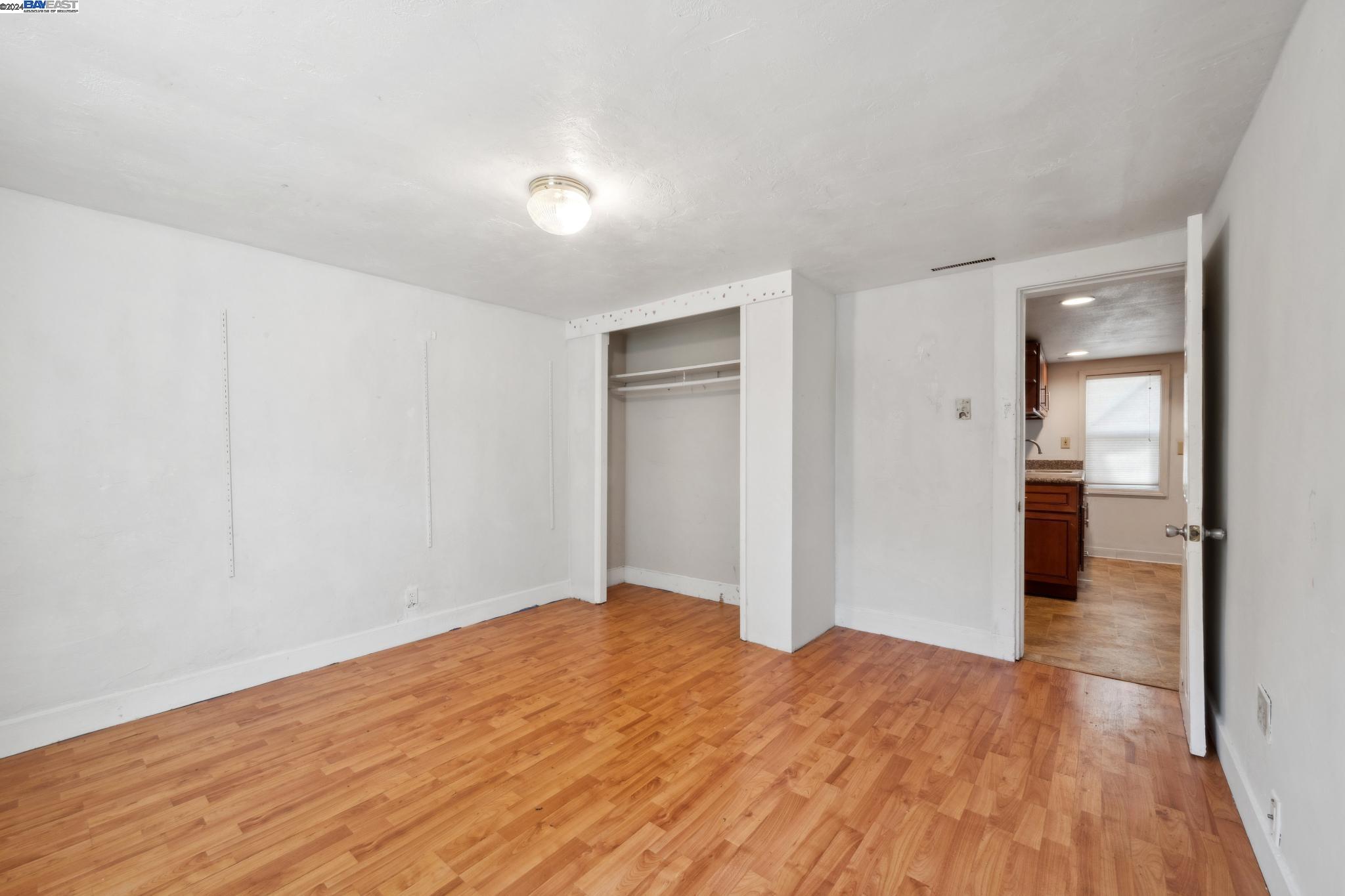 2064 San Antonio Ave