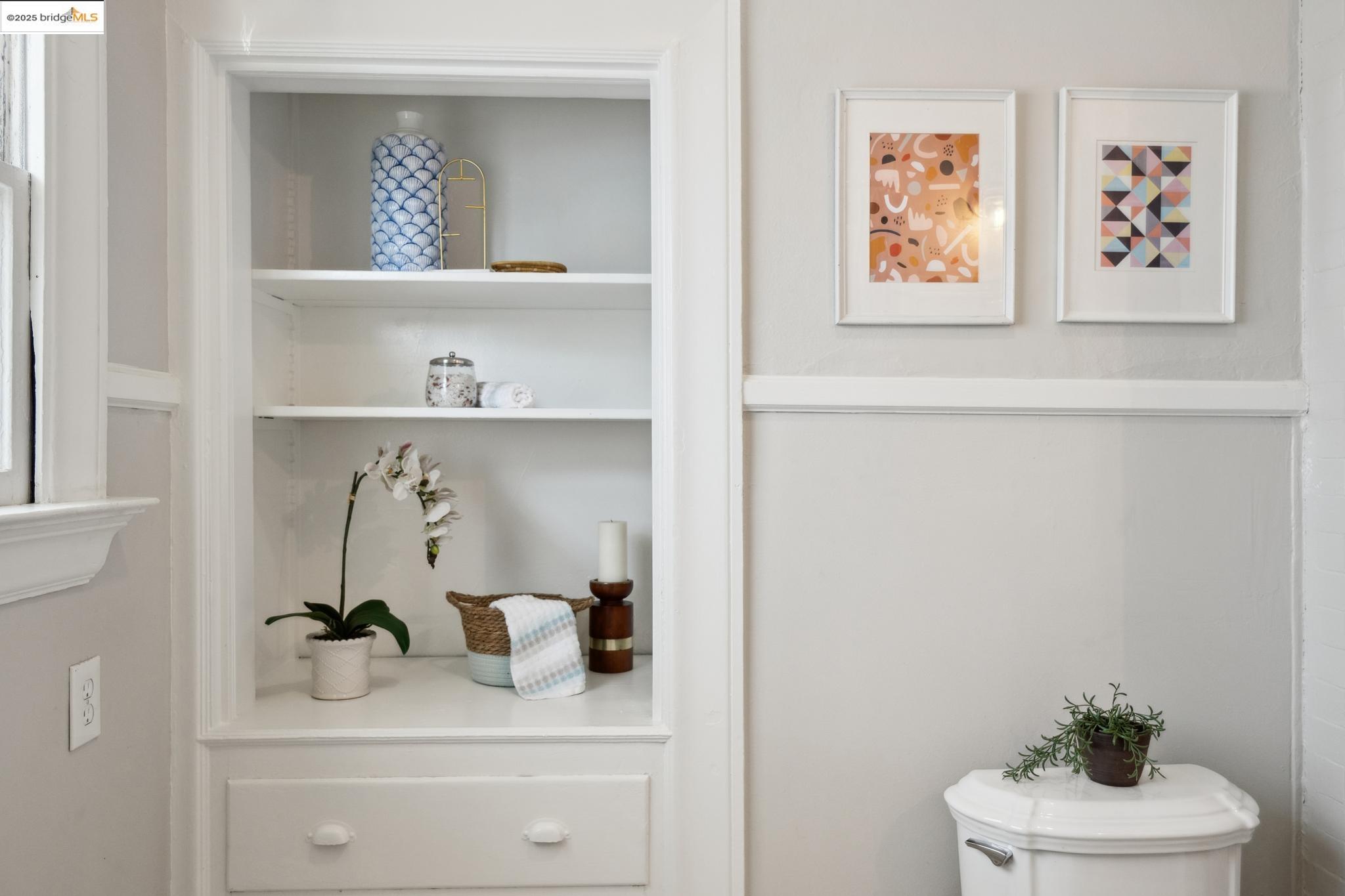 1042 Santa Clara Ave