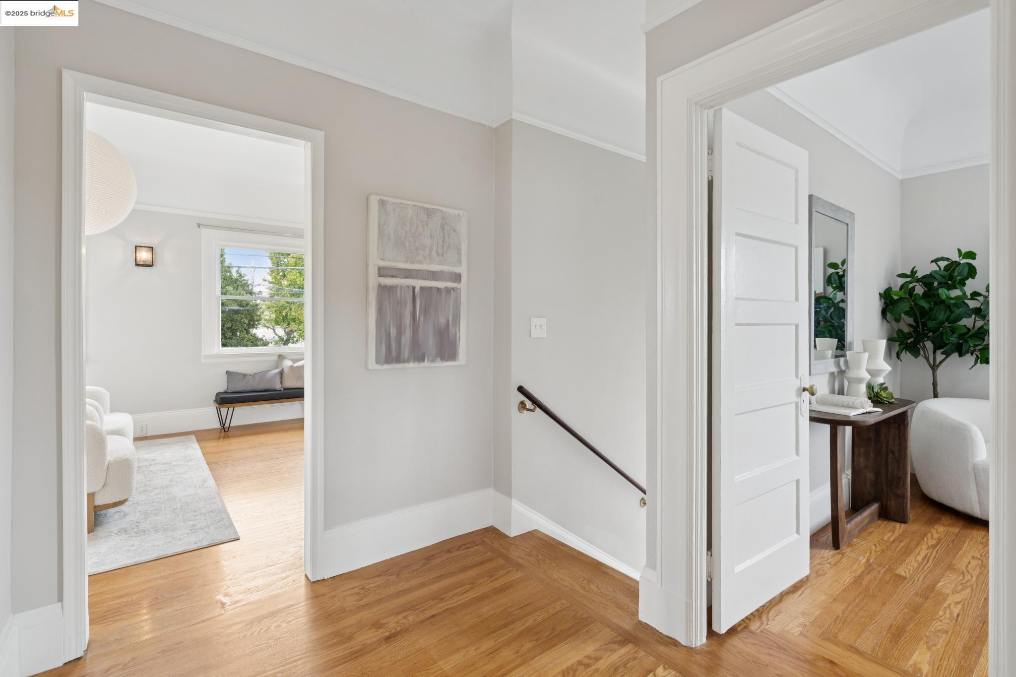 1042 Santa Clara Ave