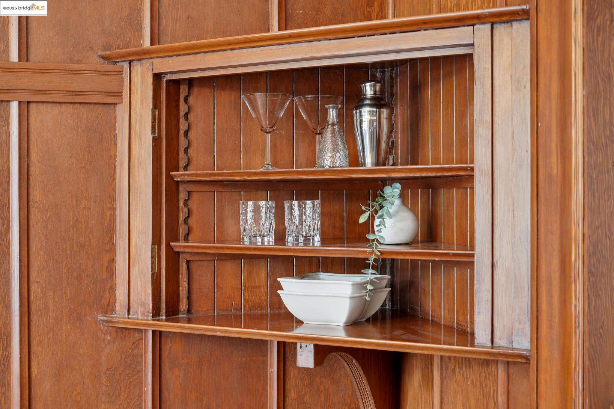 1042 Santa Clara Ave