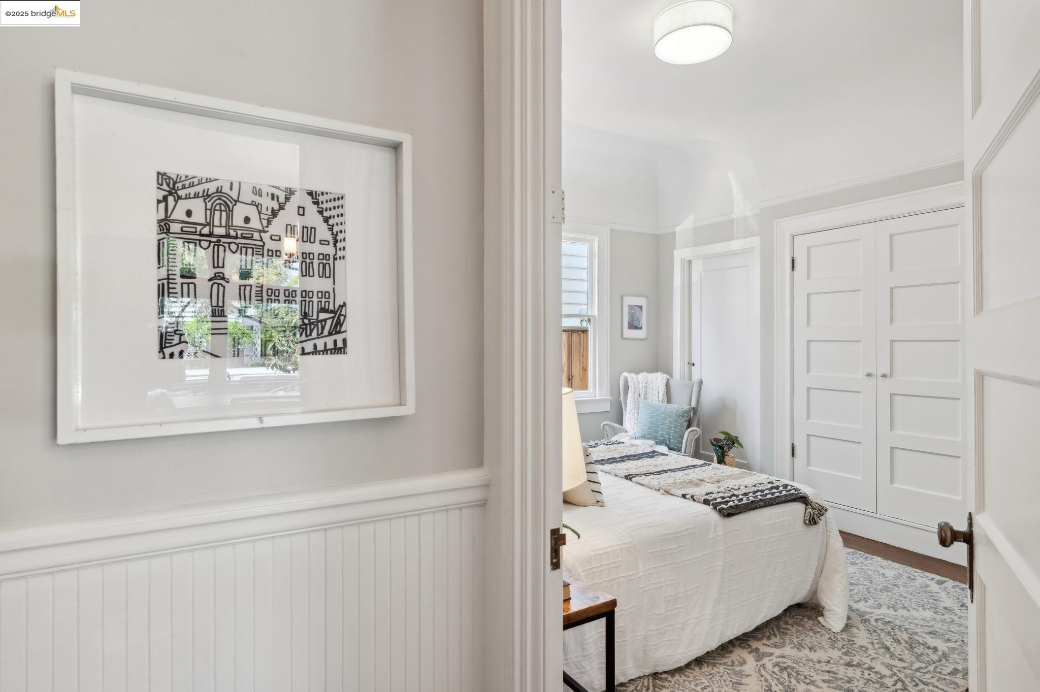 1042 Santa Clara Ave