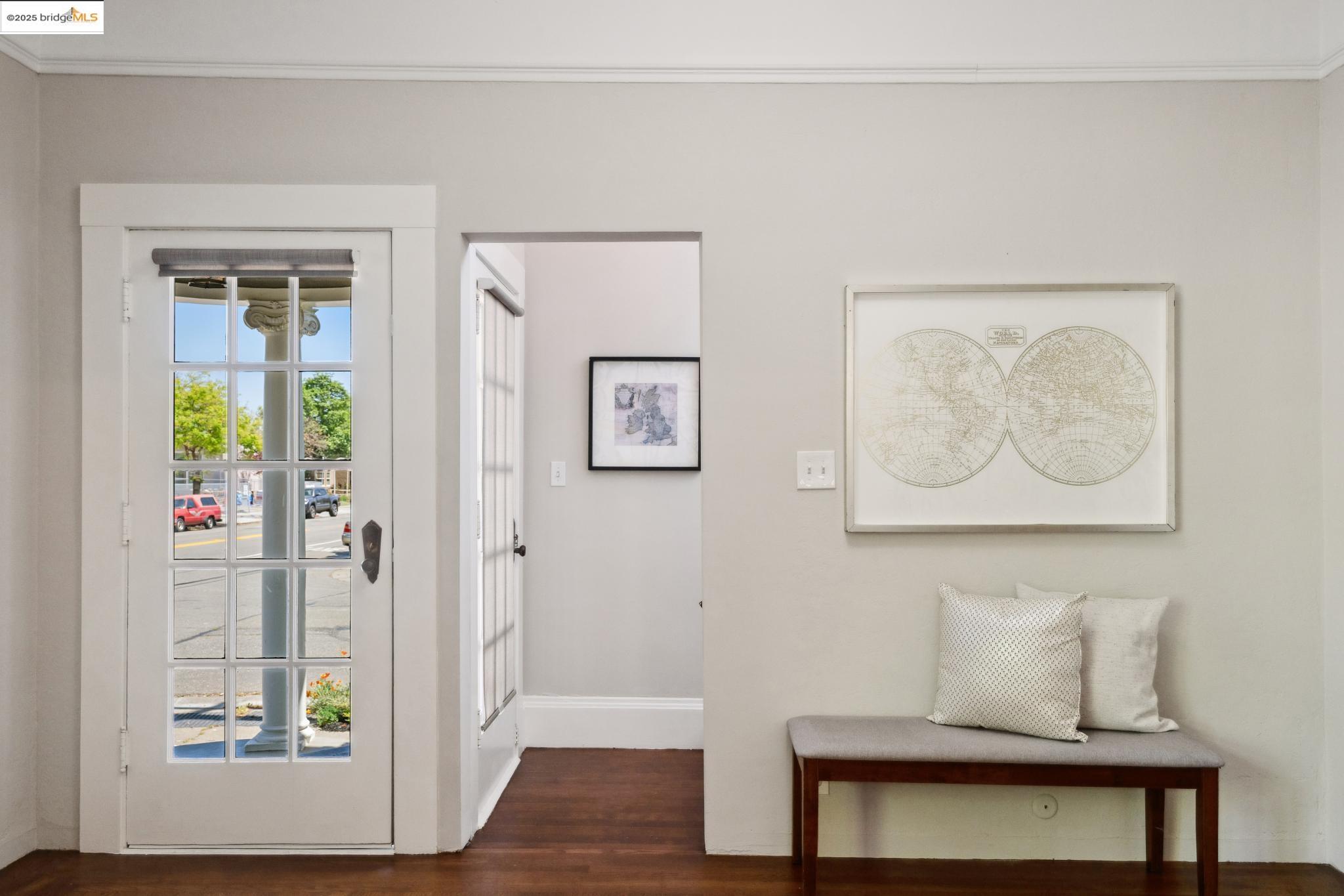 1042 Santa Clara Ave