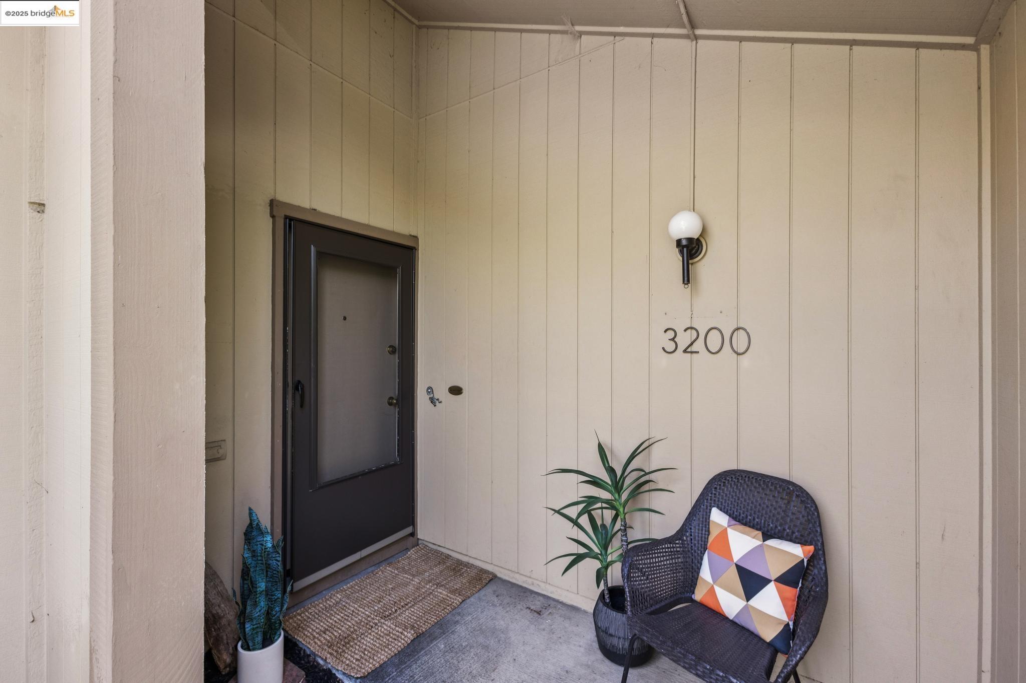3200 Fir Ave