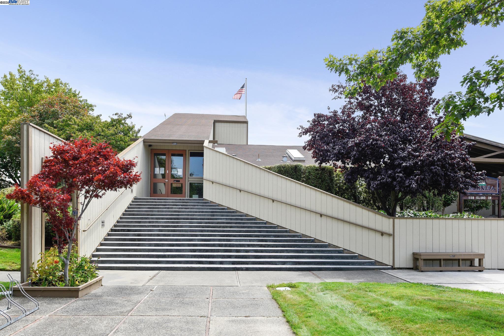 3344 Solomon Ln