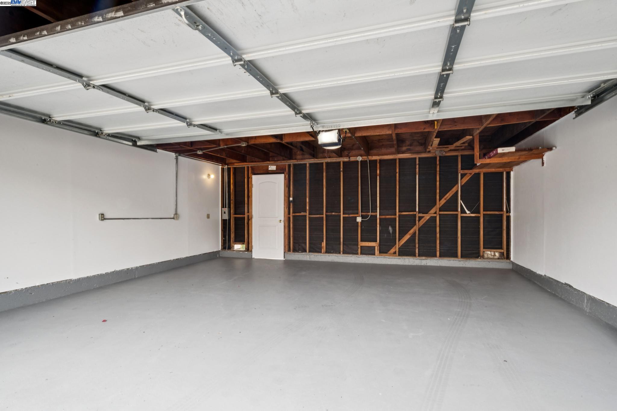 3344 Solomon Ln