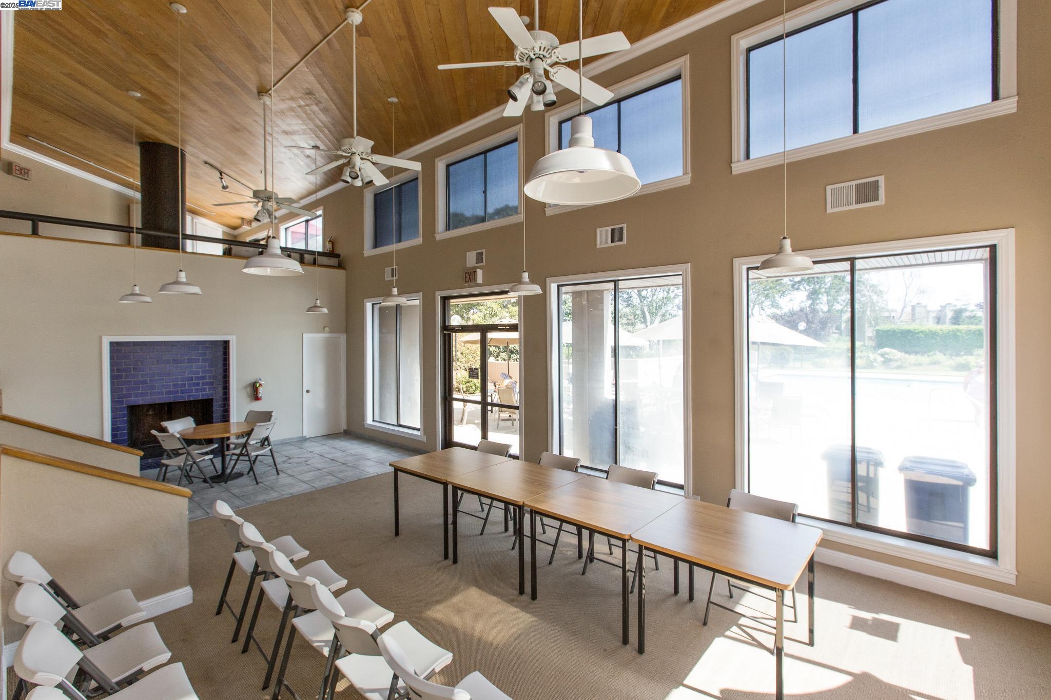 3344 Solomon Ln