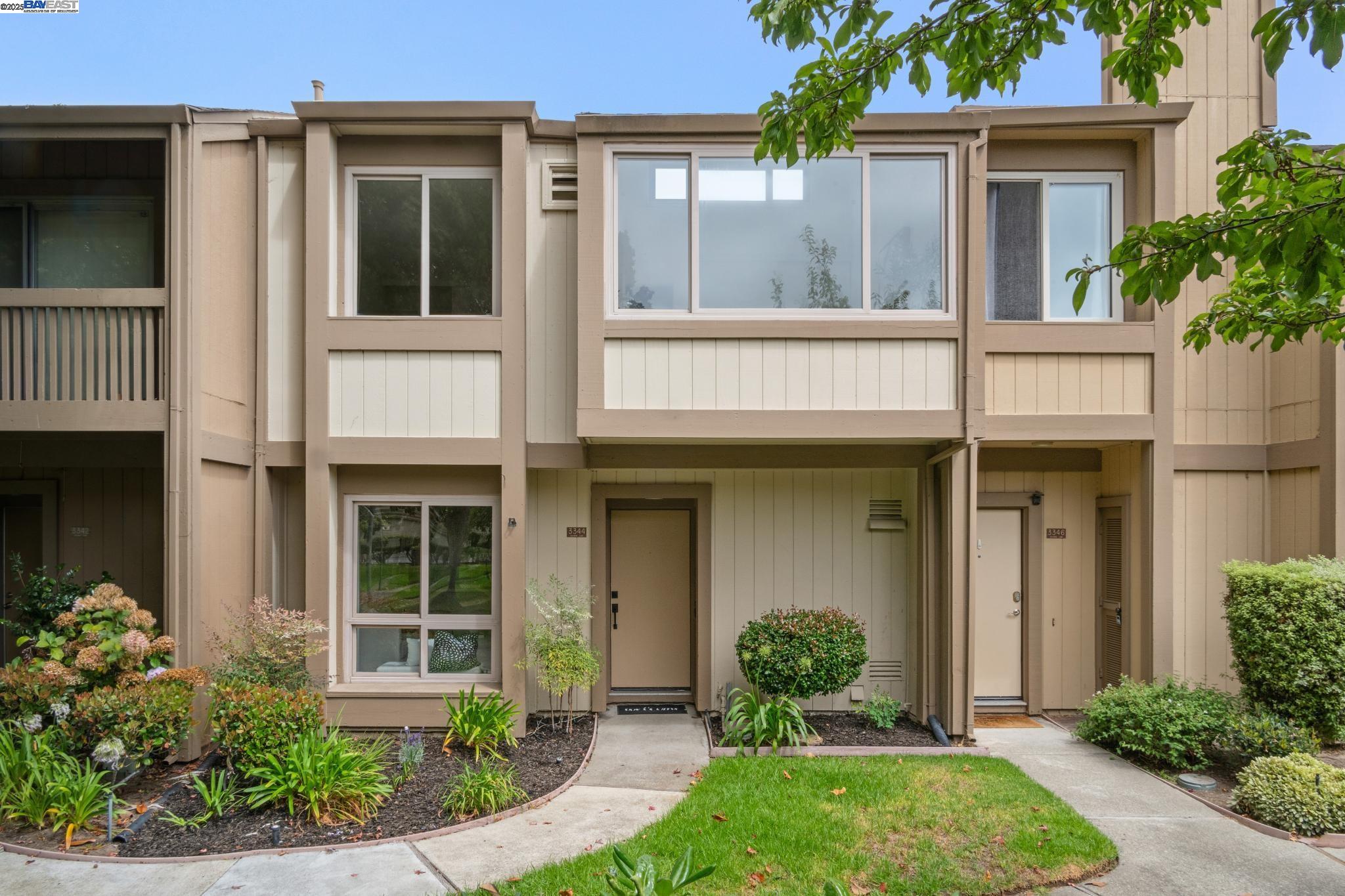 3344 Solomon Ln
