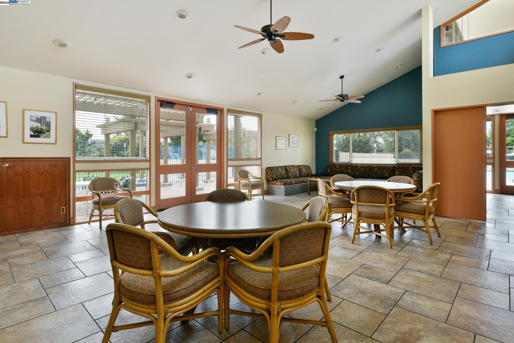 3344 Solomon Ln