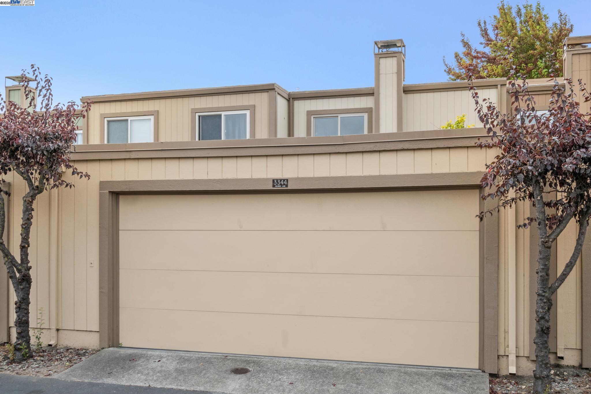 3344 Solomon Ln