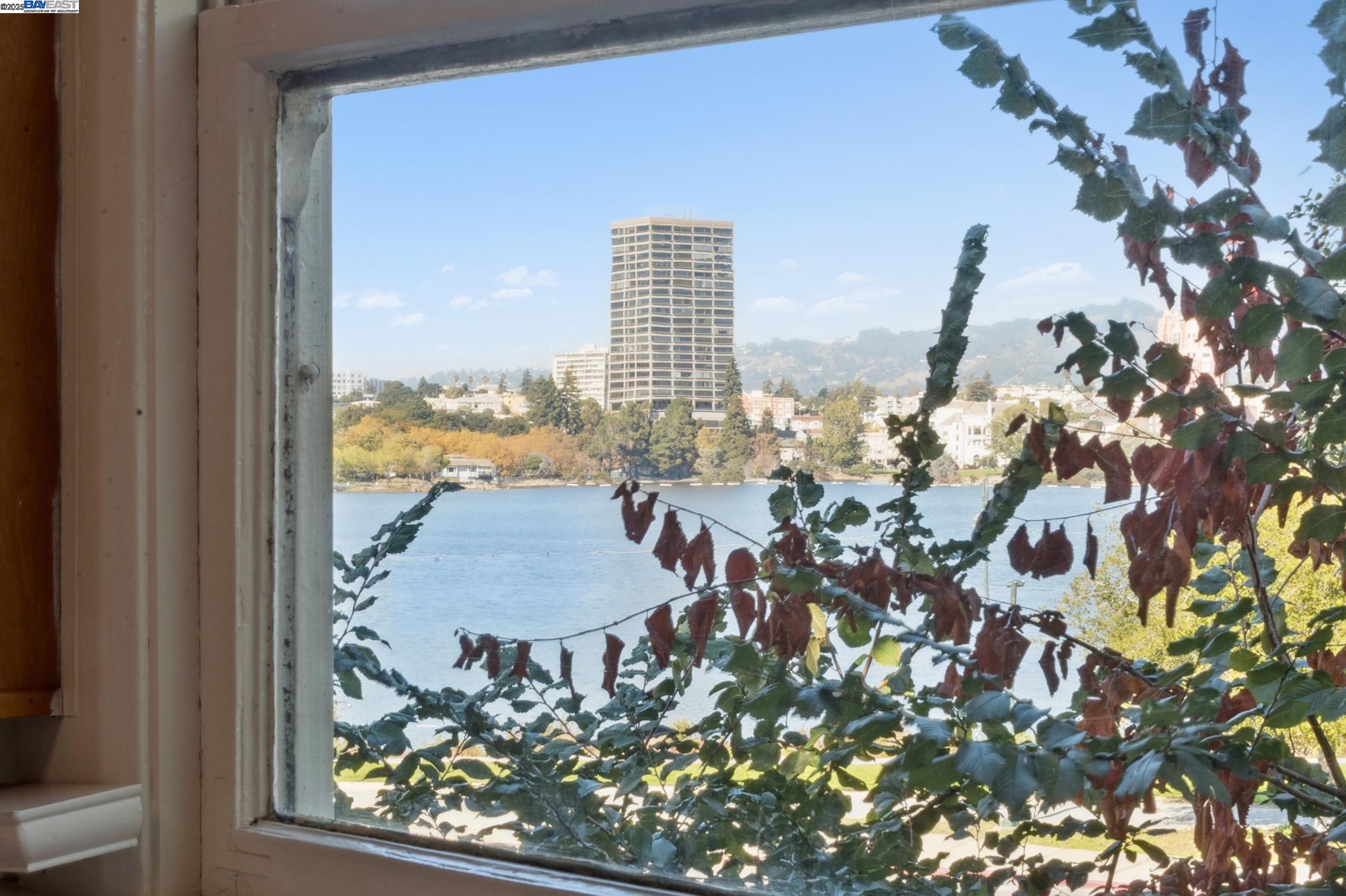 1501-7 First Ave., Oakland