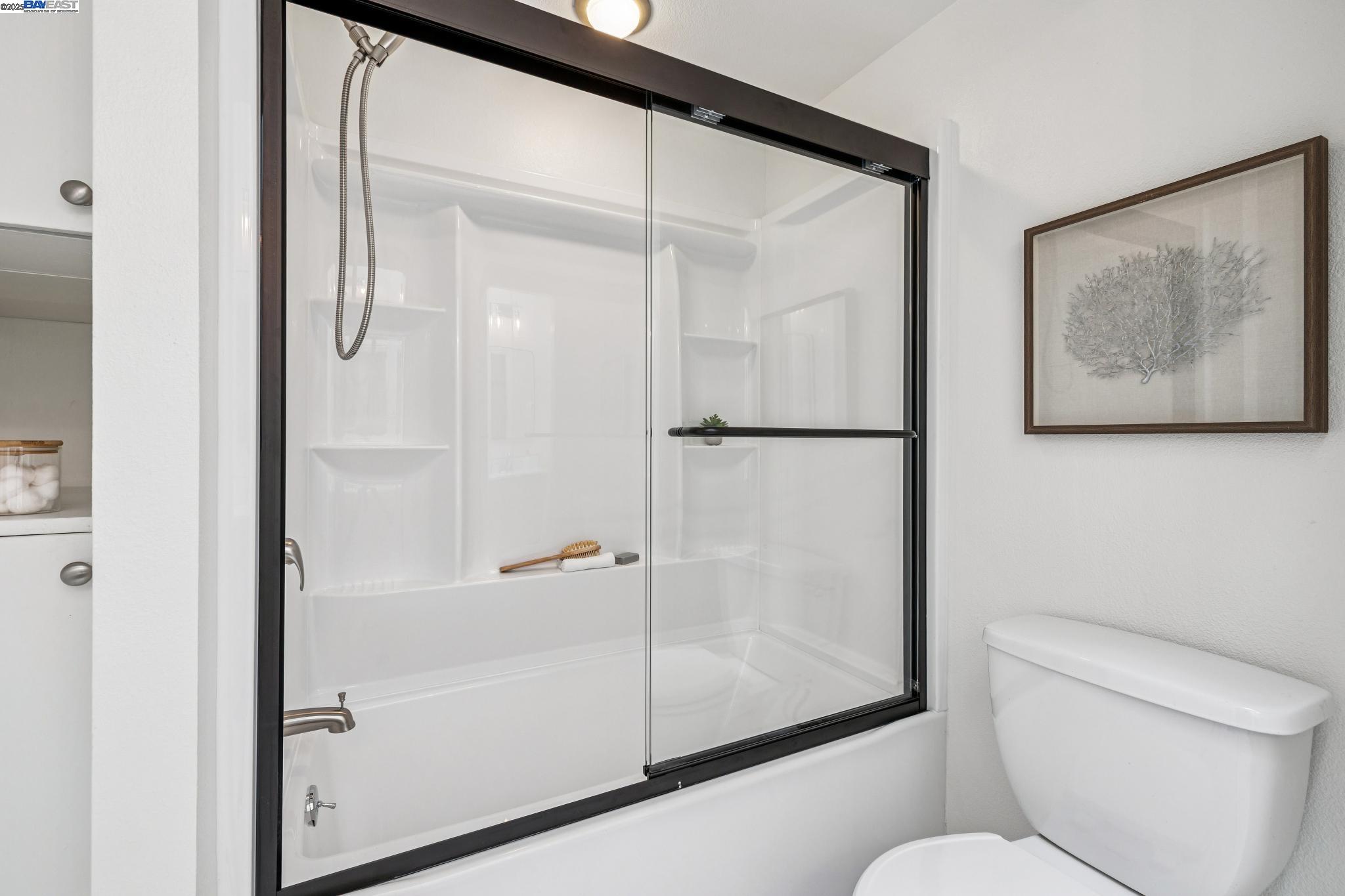 2151 Alameda Avenue, Alameda