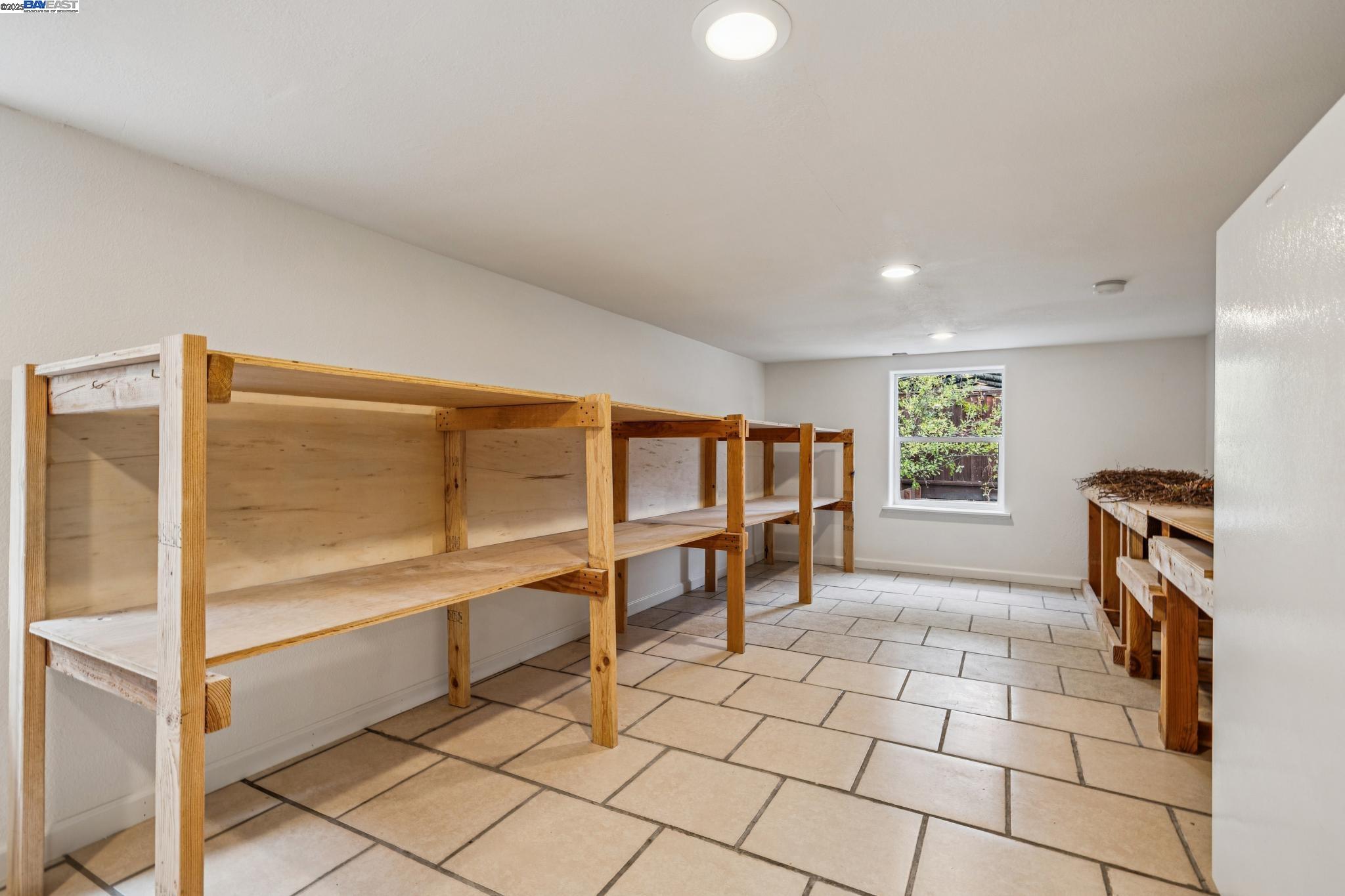 2151 Alameda Avenue, Alameda