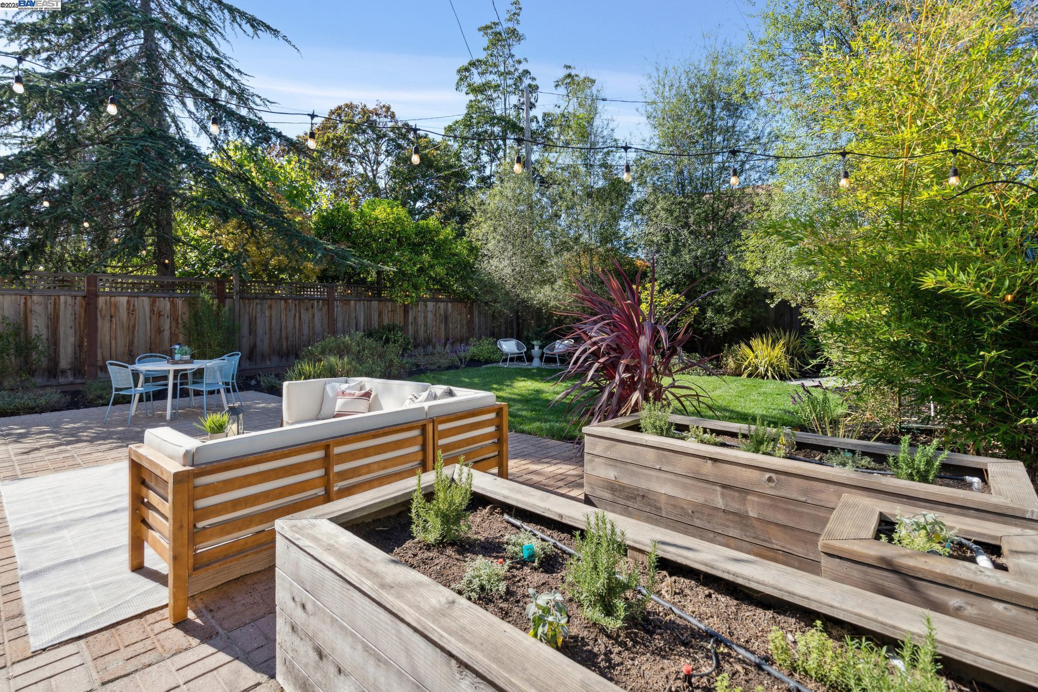 1831 Harvard Dr, Alameda