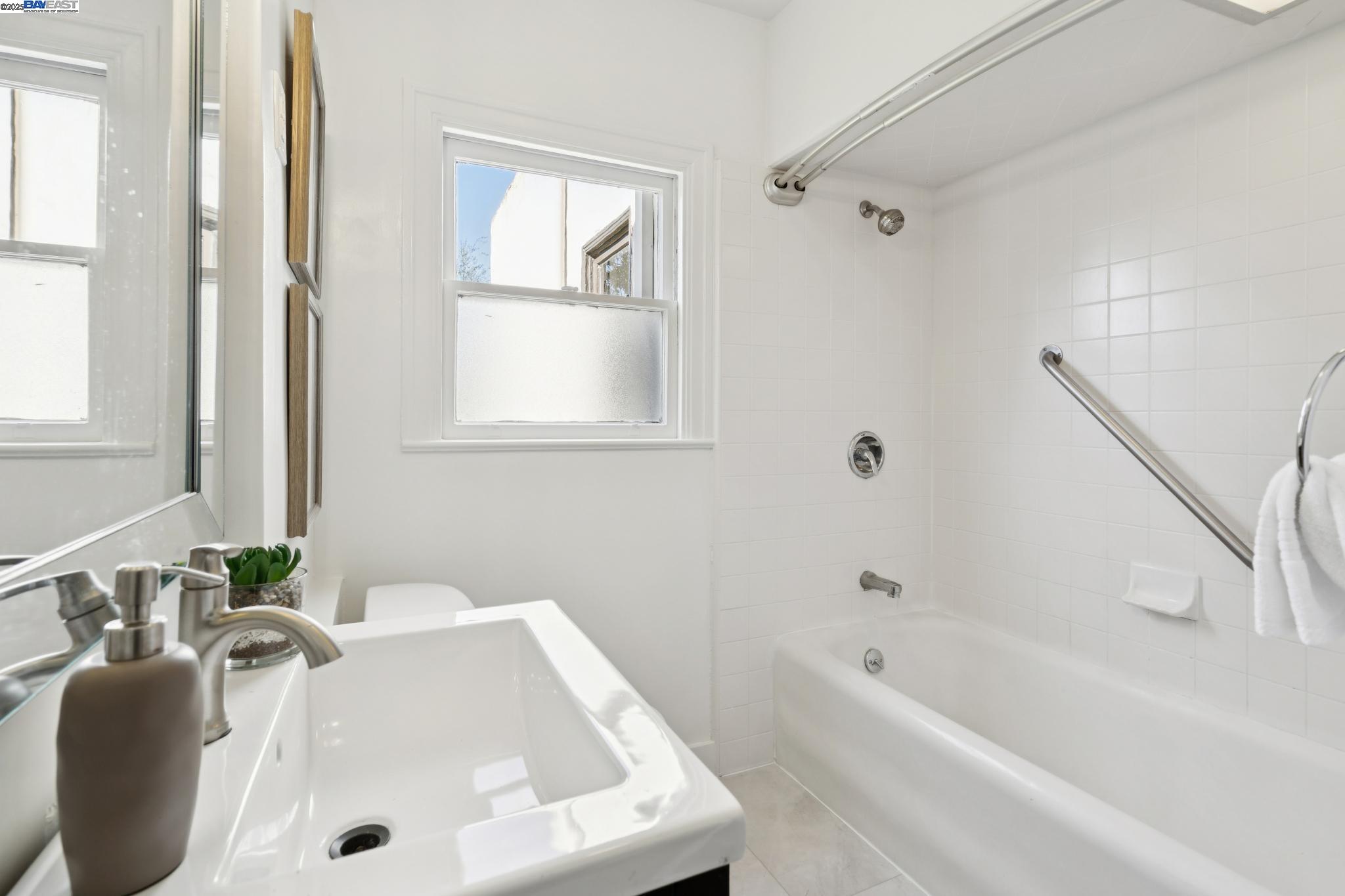 1831 Harvard Dr, Alameda