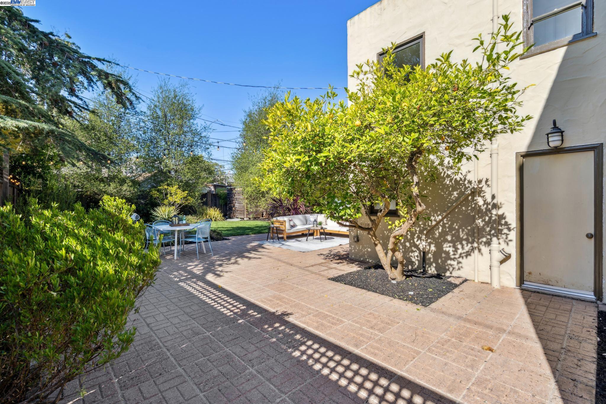 1831 Harvard Dr, Alameda