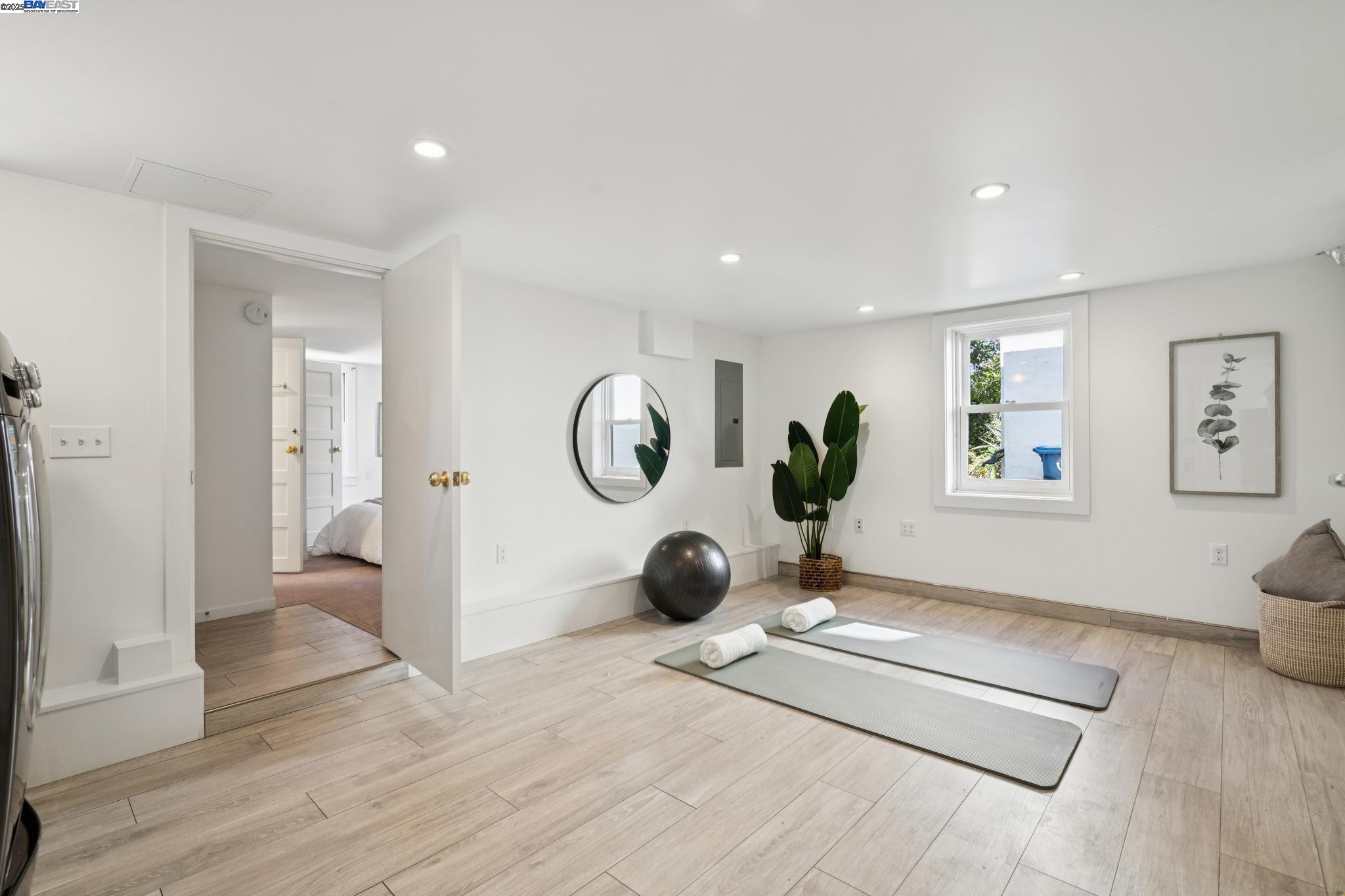 1831 Harvard Dr, Alameda