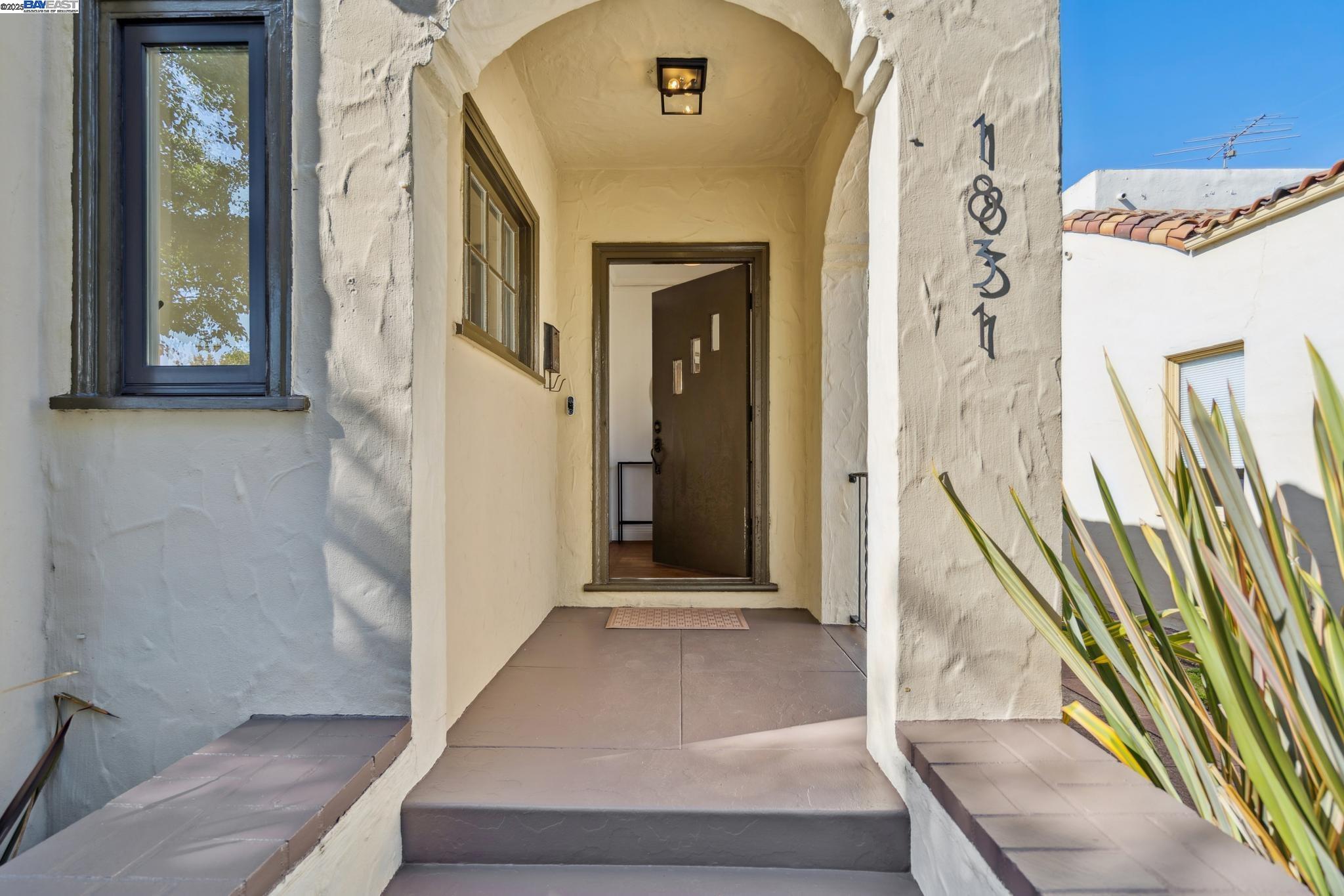 1831 Harvard Dr, Alameda